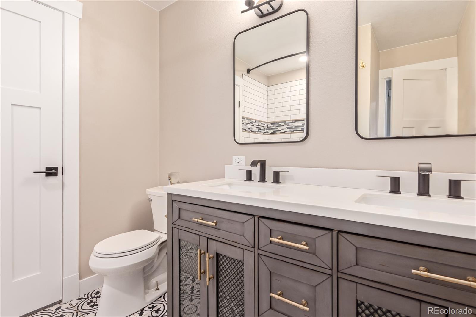MLS Image #12 for 230 e highline circle 101,centennial, Colorado