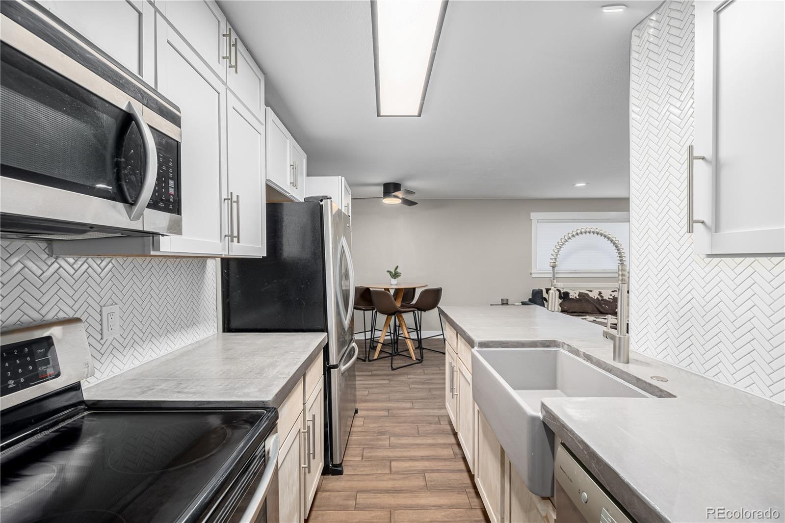 MLS Image #2 for 230 e highline circle 101,centennial, Colorado