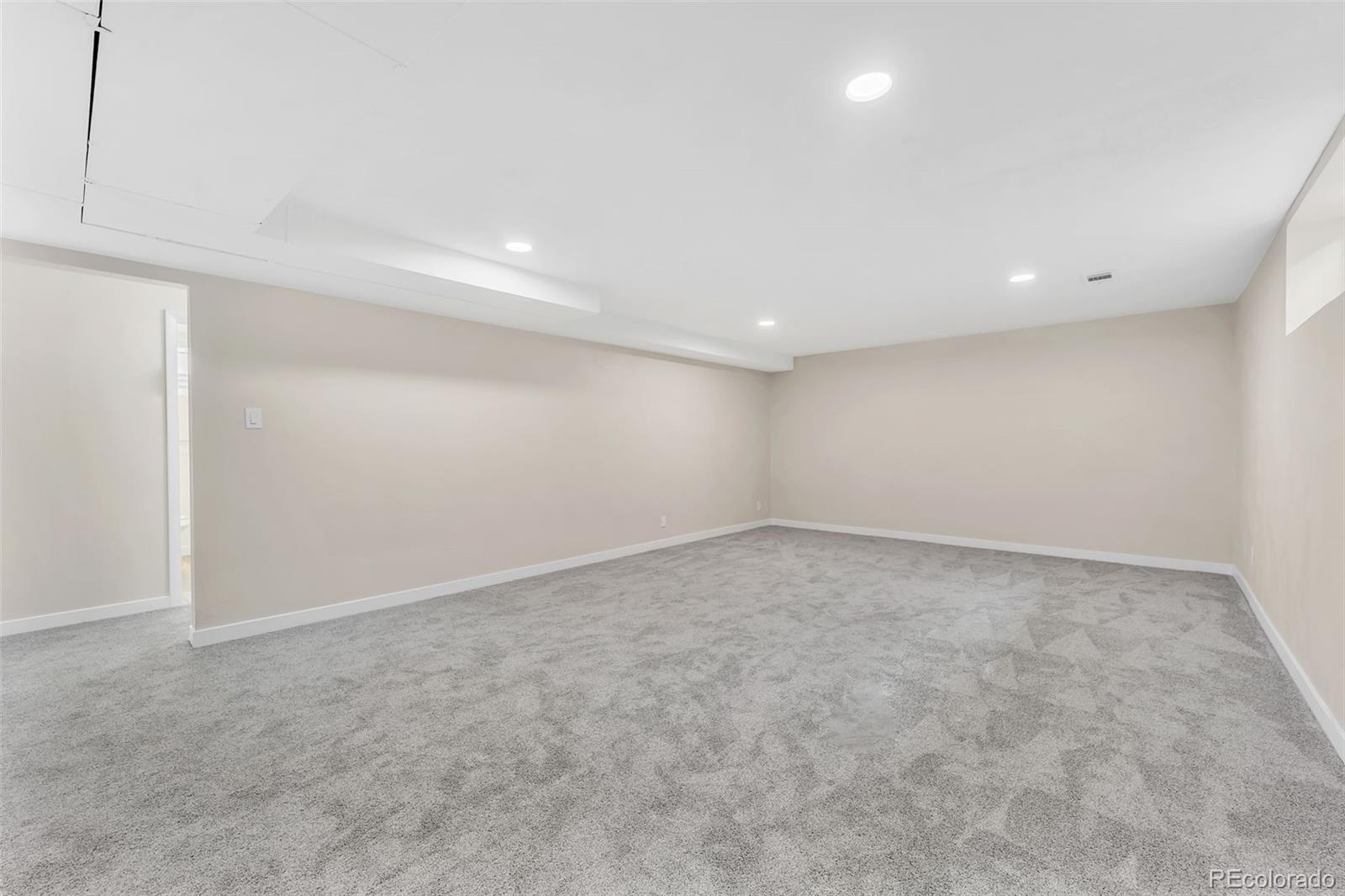 MLS Image #23 for 2455 e yale avenue,denver, Colorado