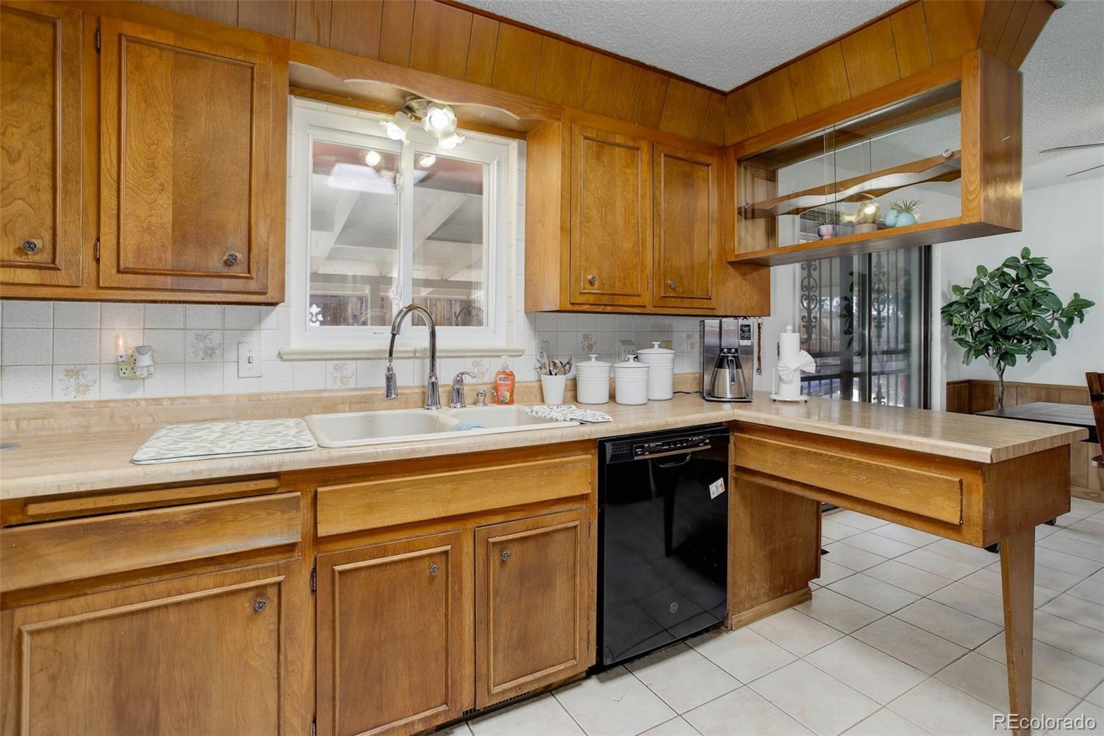 MLS Image #11 for 8221  ralph lane,denver, Colorado