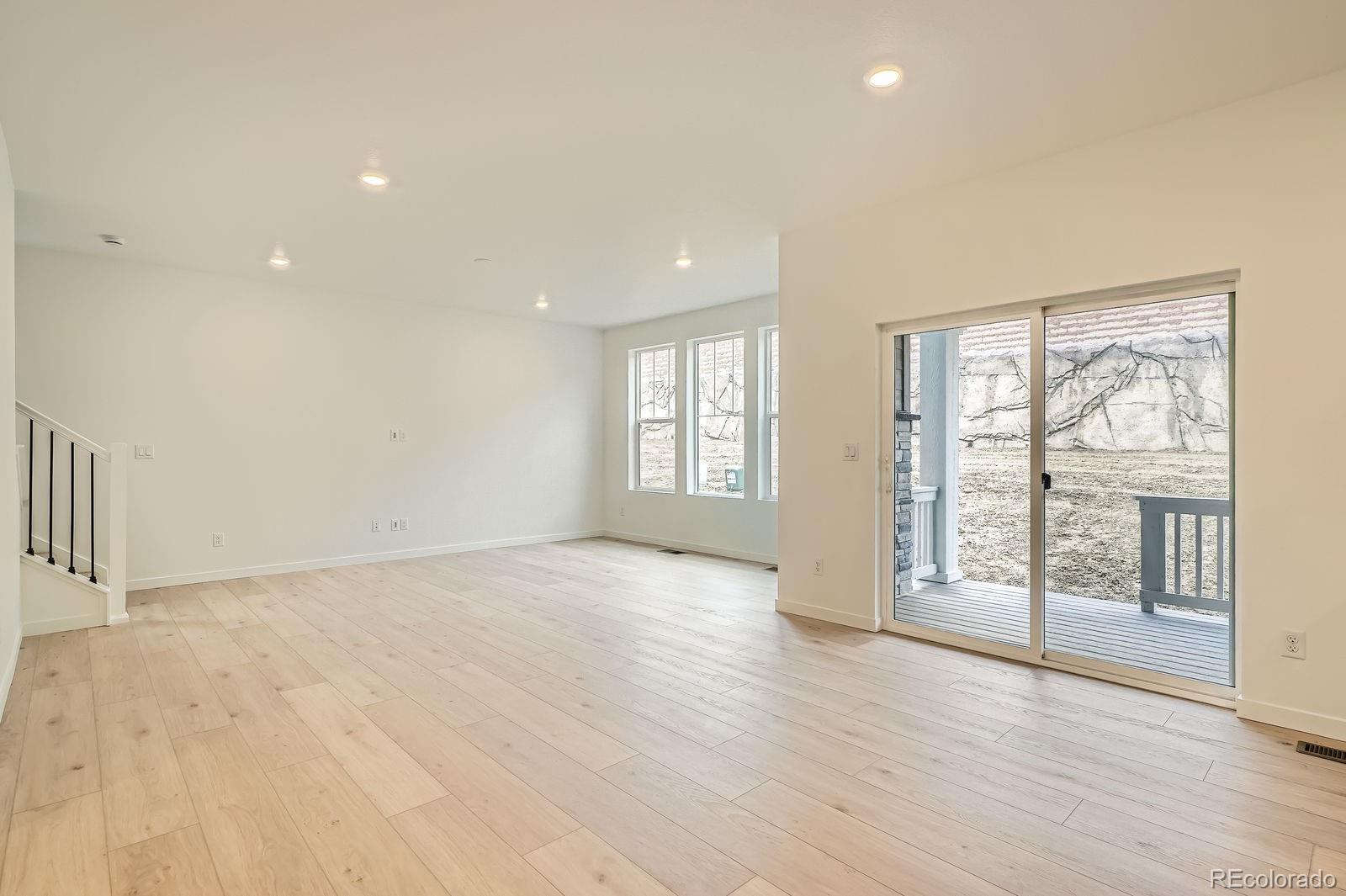 MLS Image #7 for 7357 s yank court,littleton, Colorado