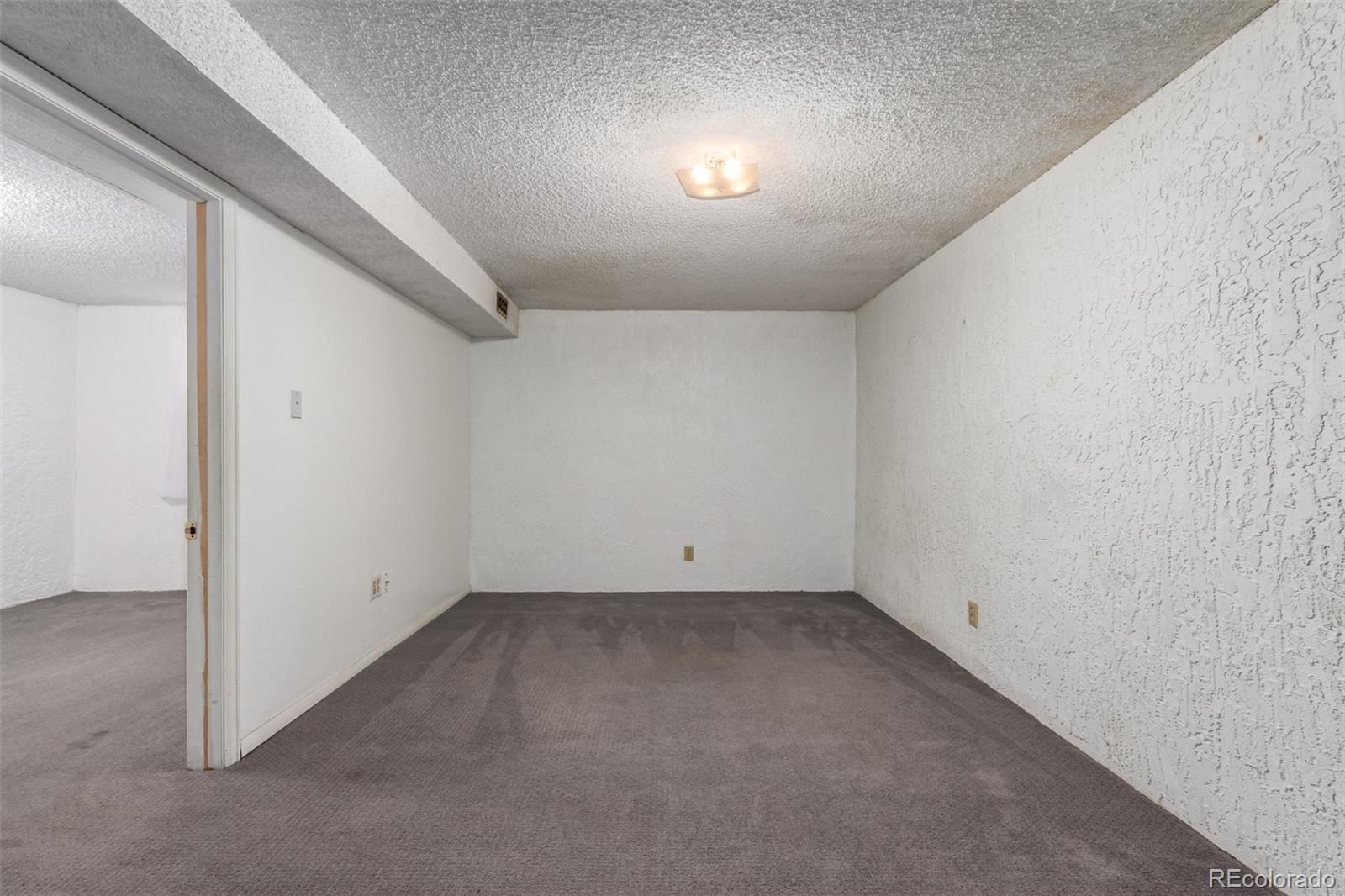 MLS Image #26 for 7484 e princeton avenue,denver, Colorado