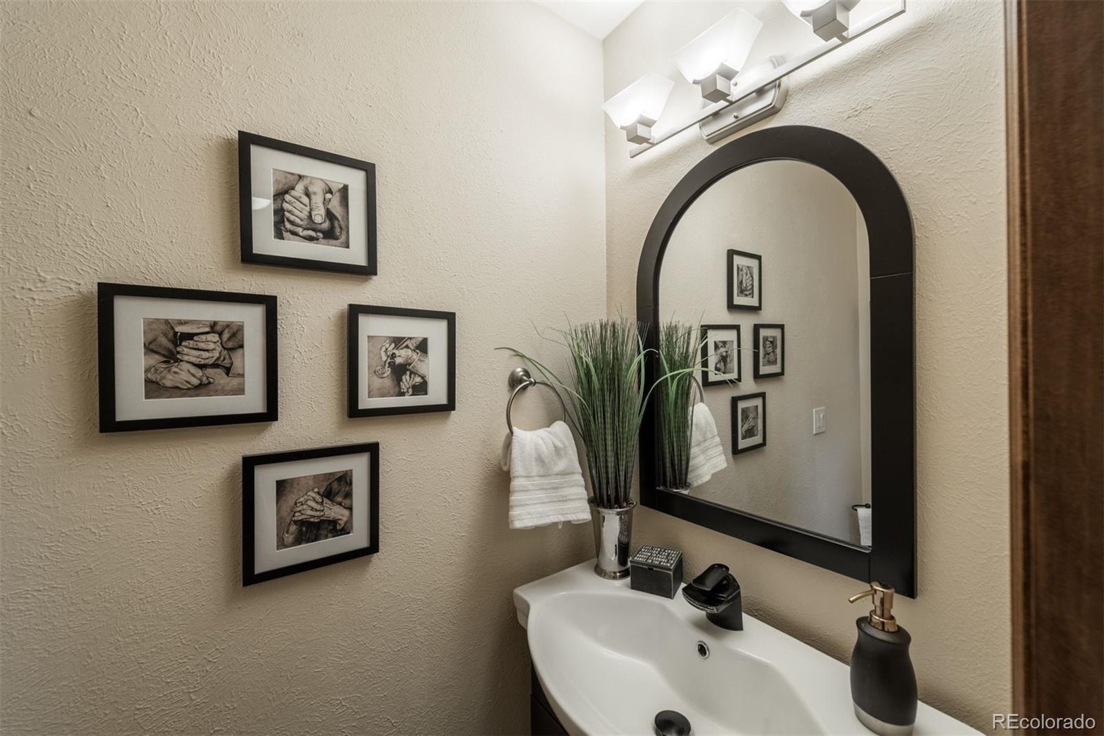MLS Image #16 for 1585 w briarwood avenue,littleton, Colorado