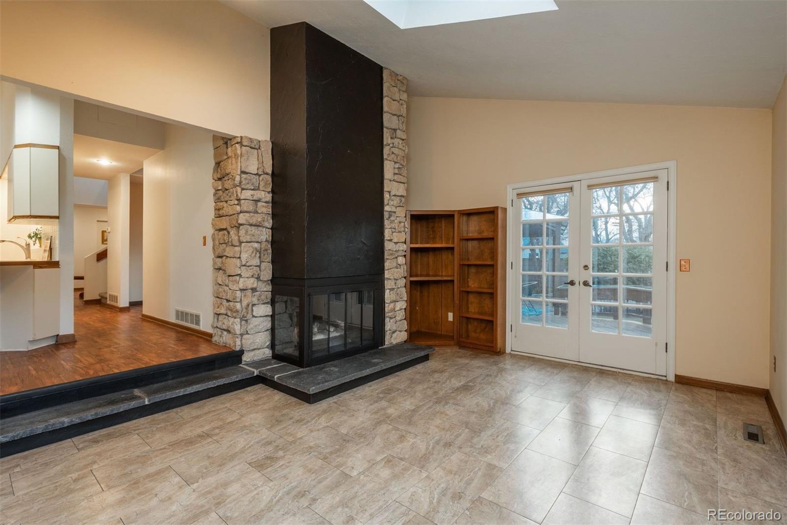MLS Image #6 for 1585 w briarwood avenue,littleton, Colorado
