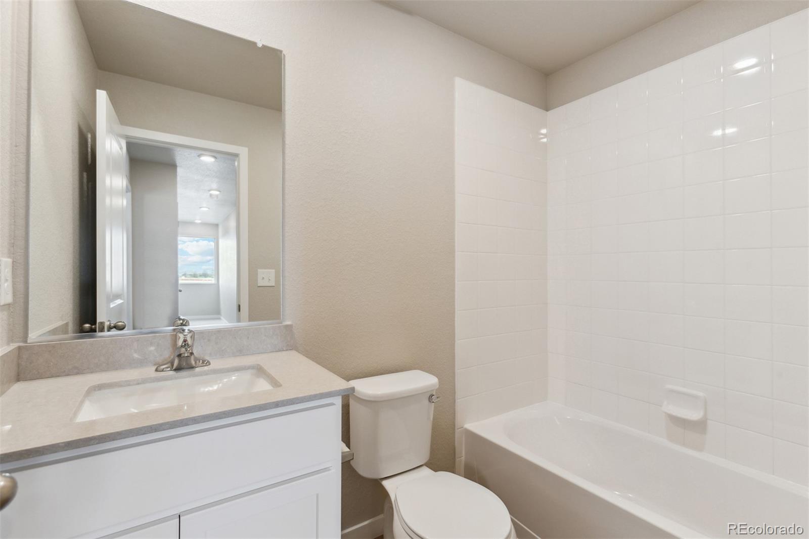 MLS Image #11 for 48229  shetland drive,bennett, Colorado