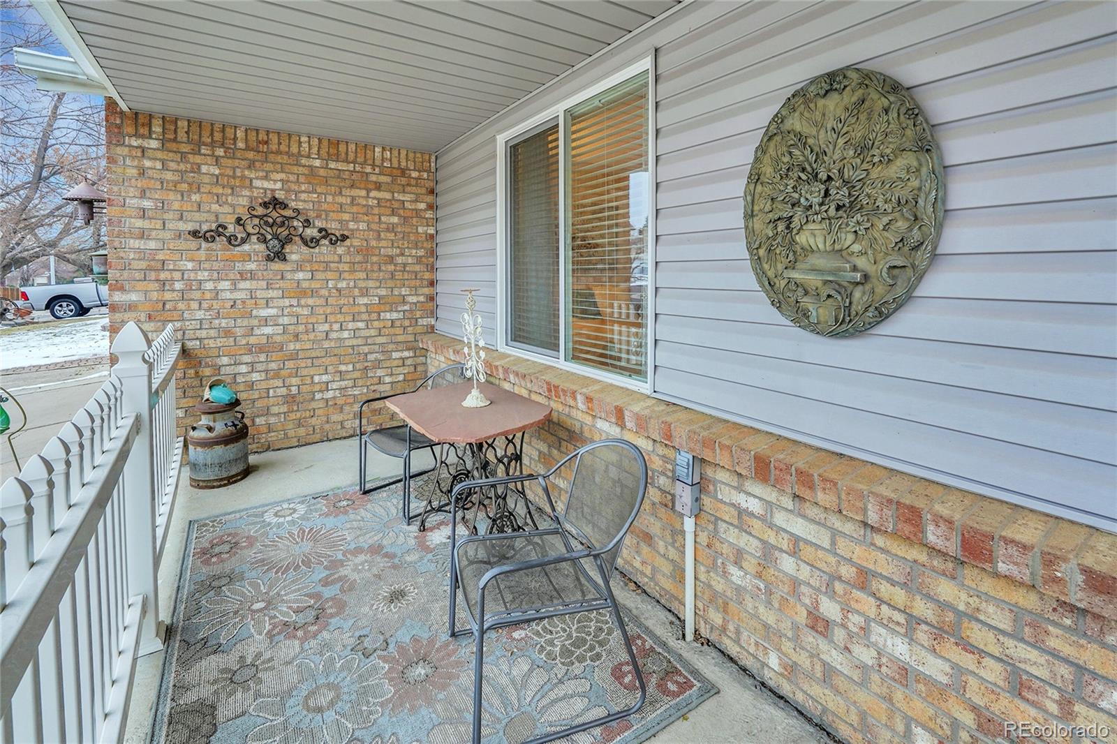 MLS Image #4 for 3863 s bahama street,aurora, Colorado