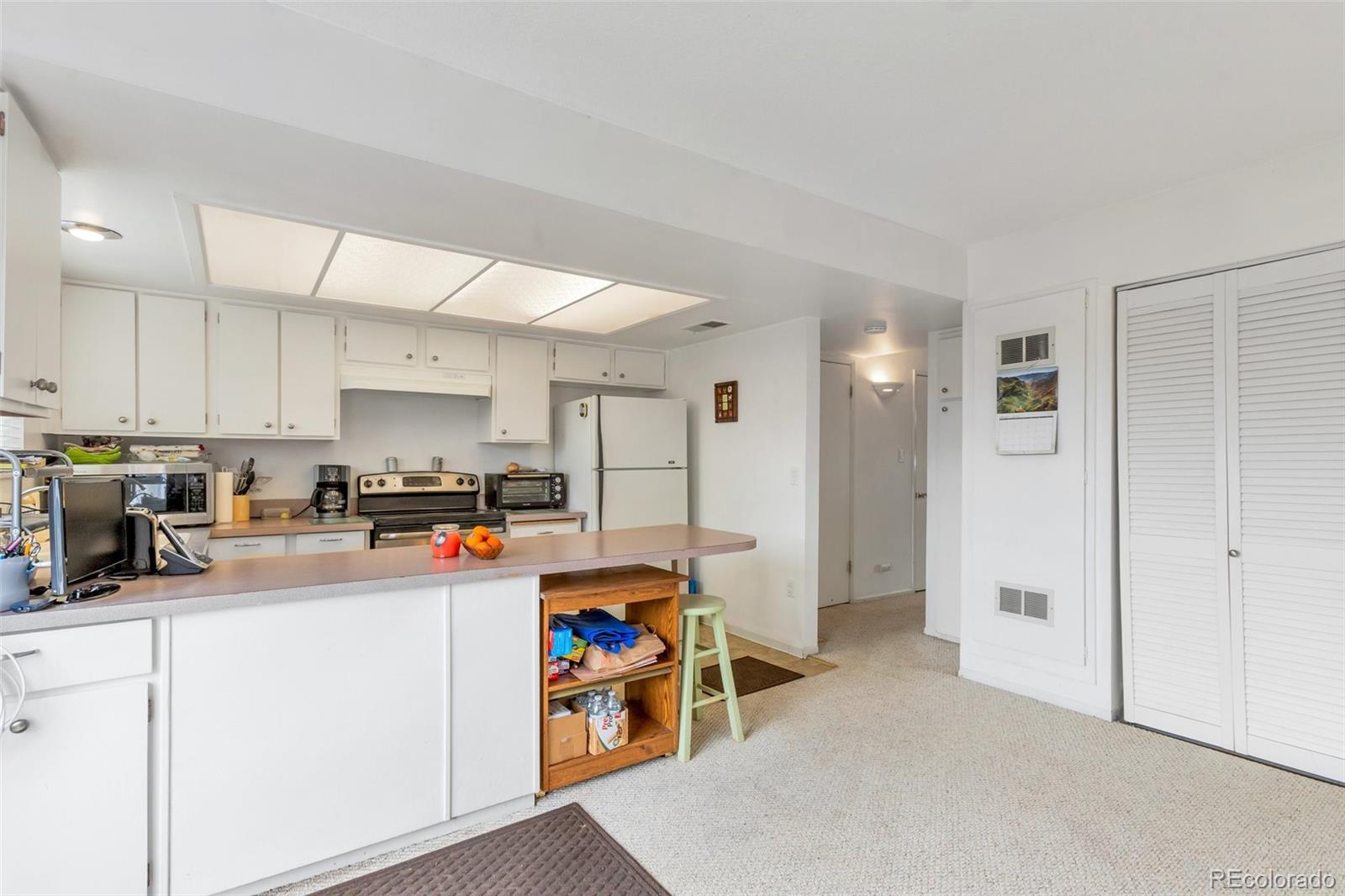 MLS Image #4 for 9207 e mansfield avenue,denver, Colorado