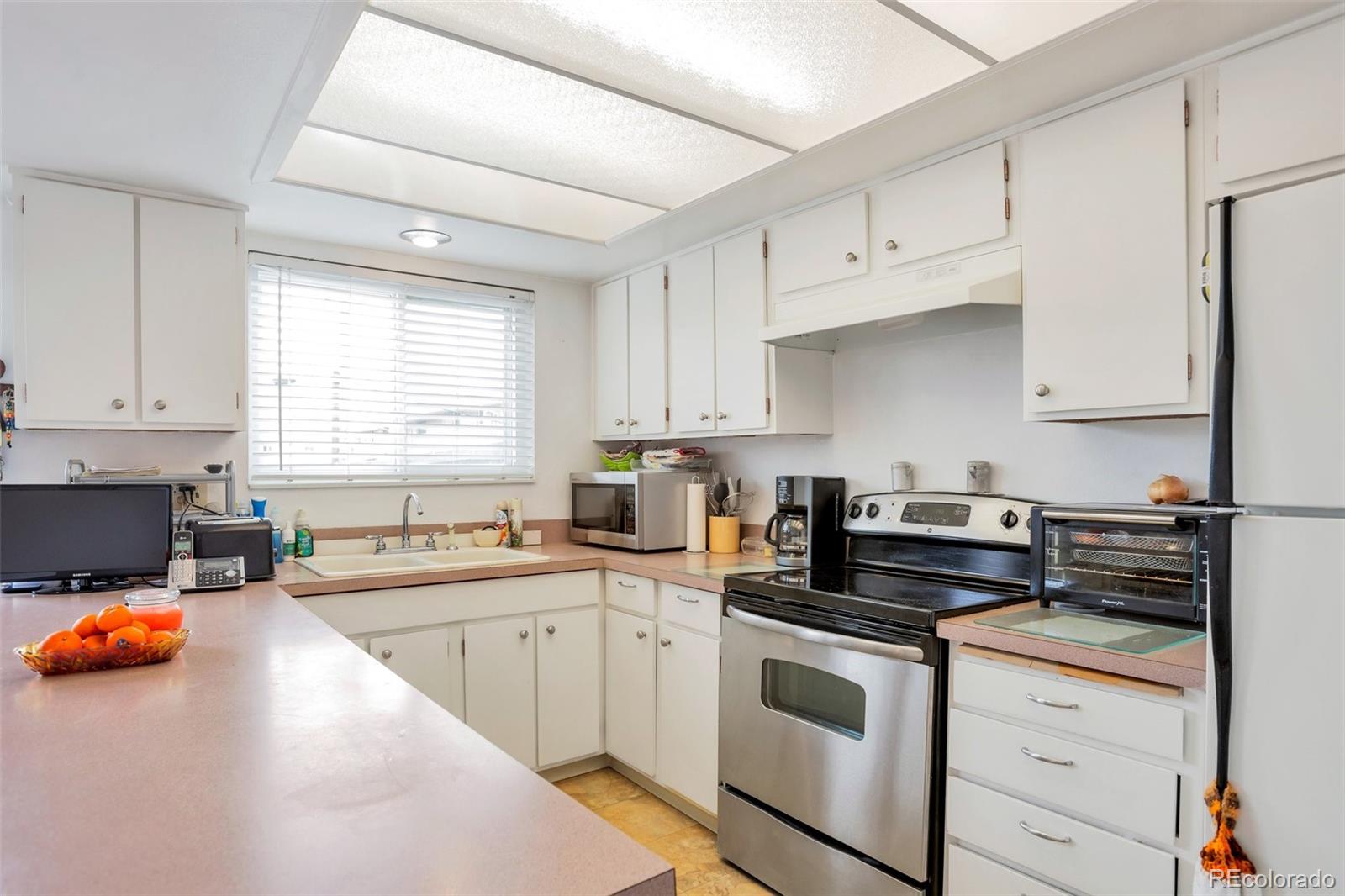 MLS Image #5 for 9207 e mansfield avenue,denver, Colorado