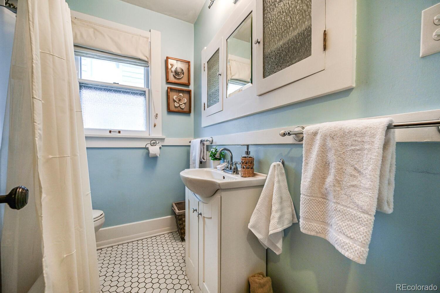 MLS Image #22 for 460 s sherman street,denver, Colorado