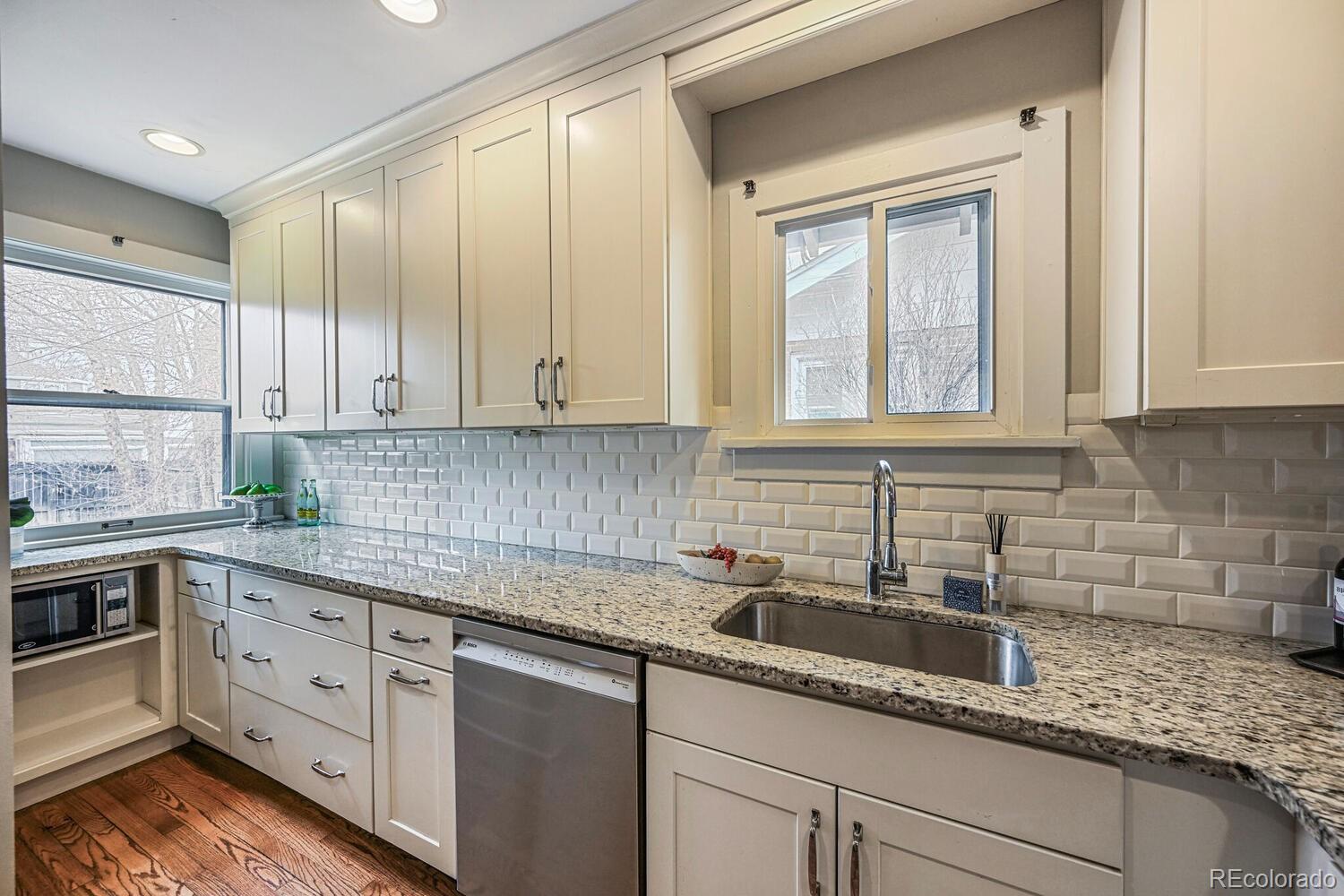 MLS Image #9 for 460 s sherman street,denver, Colorado