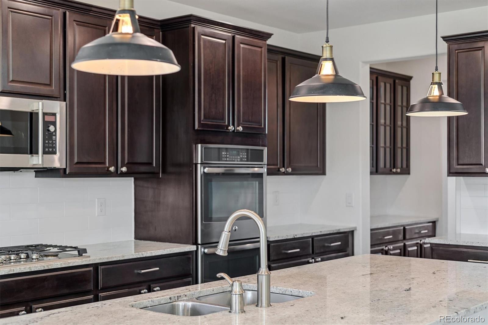 MLS Image #15 for 7899 s country club parkway,aurora, Colorado