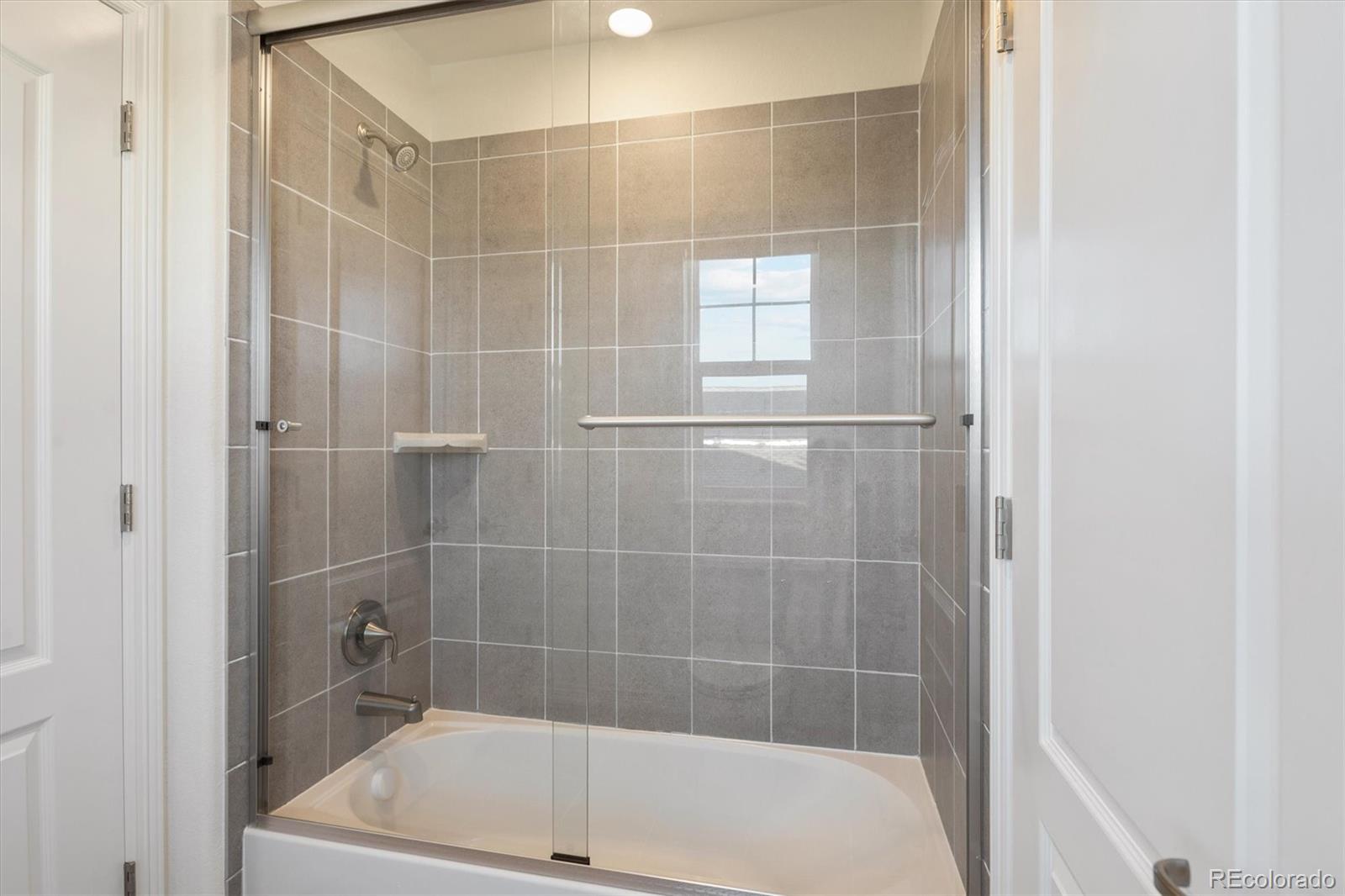 MLS Image #33 for 7899 s country club parkway,aurora, Colorado