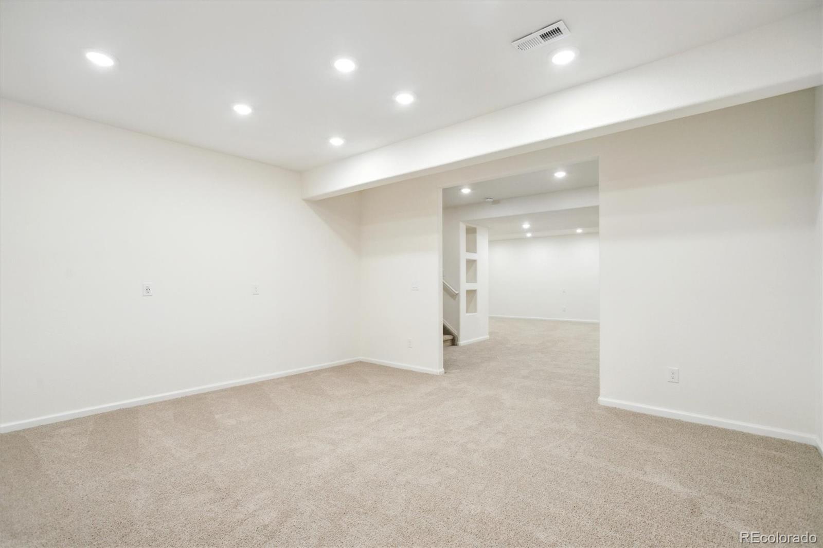 MLS Image #38 for 7899 s country club parkway,aurora, Colorado
