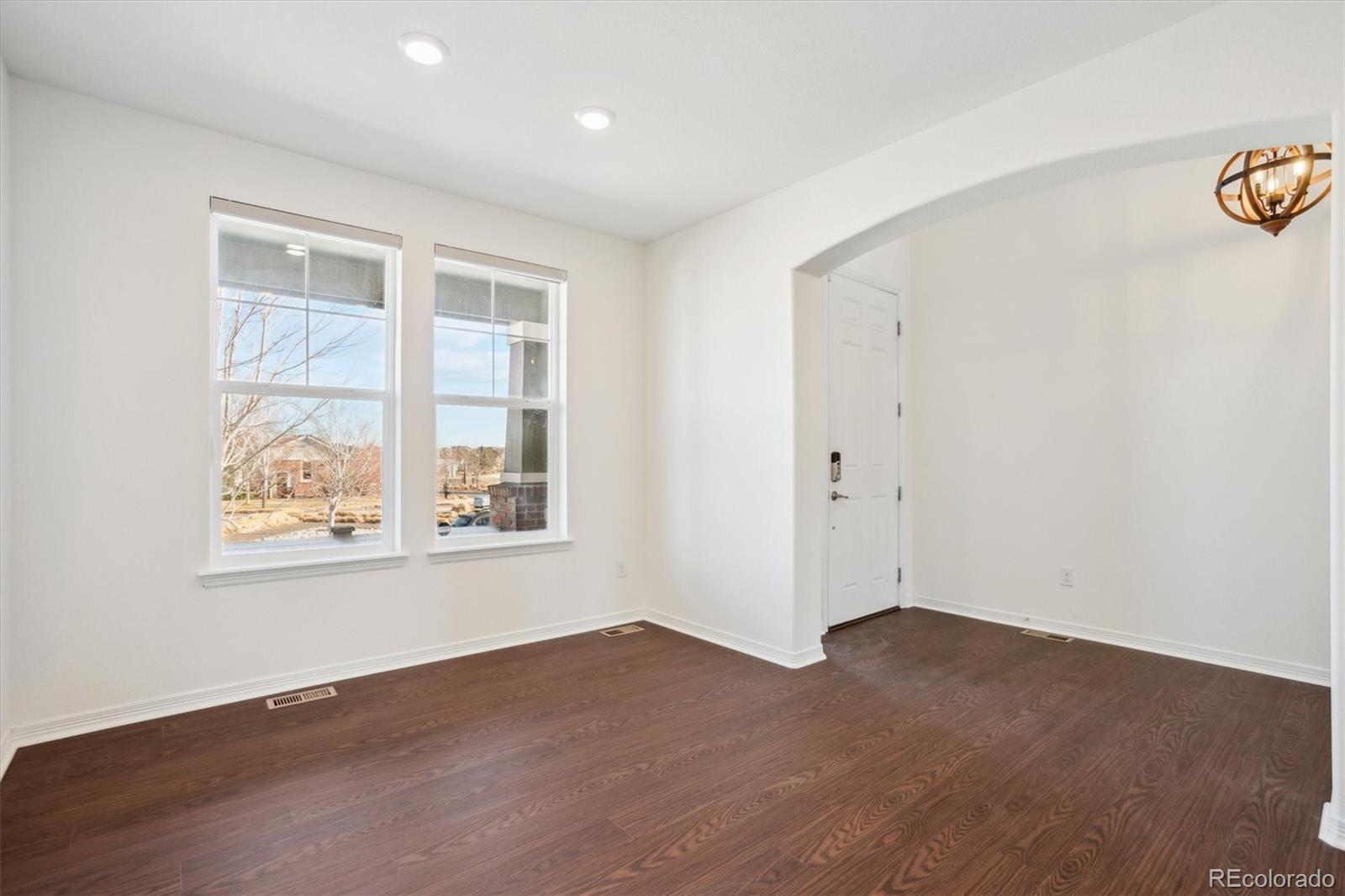 MLS Image #6 for 7899 s country club parkway,aurora, Colorado