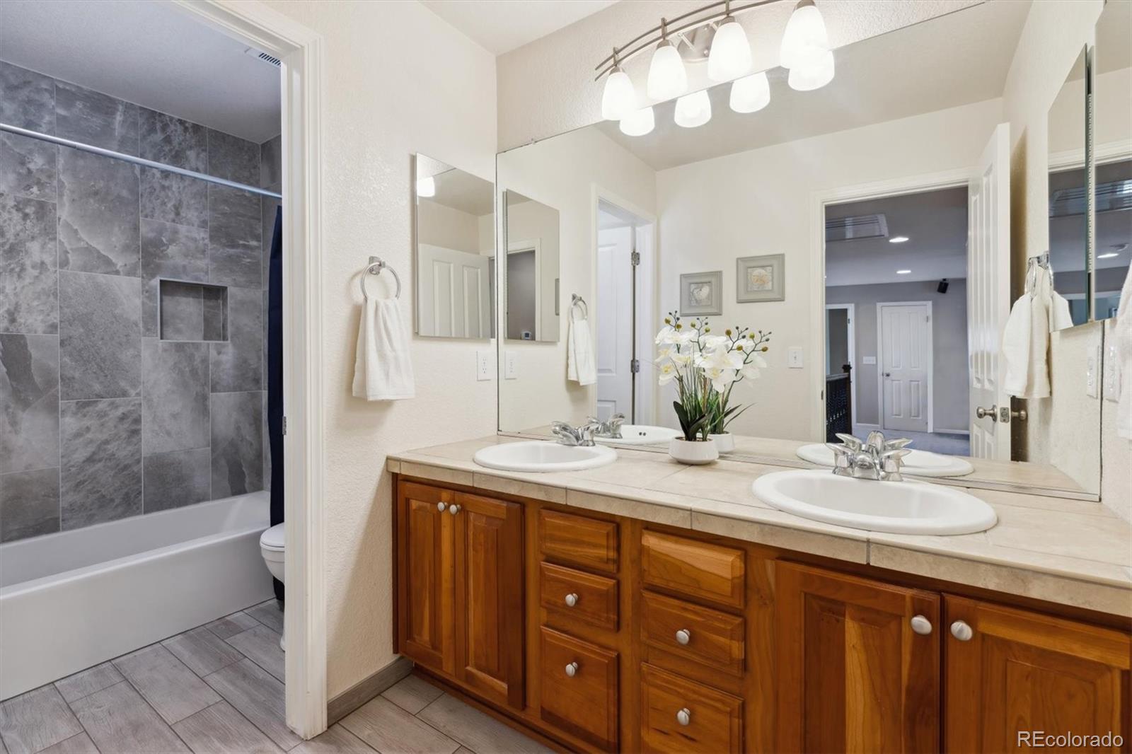 MLS Image #30 for 24612 e ontario drive,aurora, Colorado