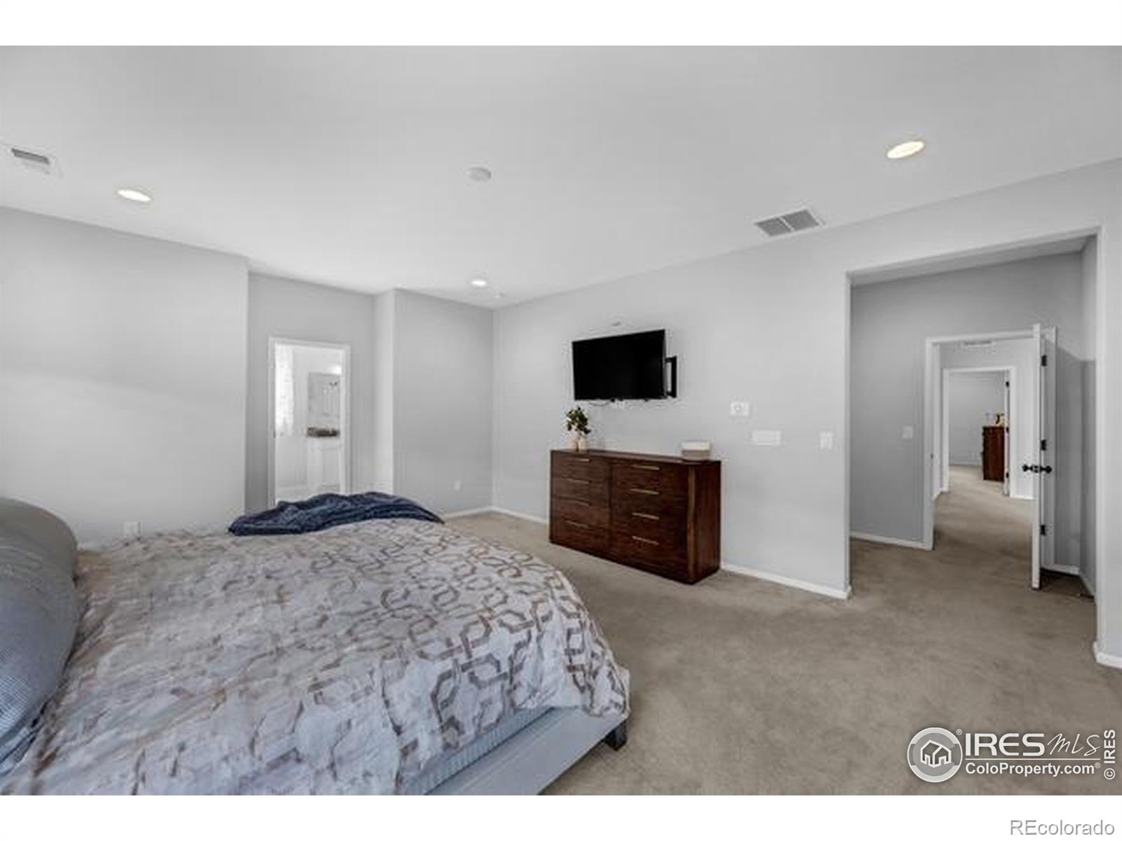 MLS Image #17 for 887  sundance lane,erie, Colorado