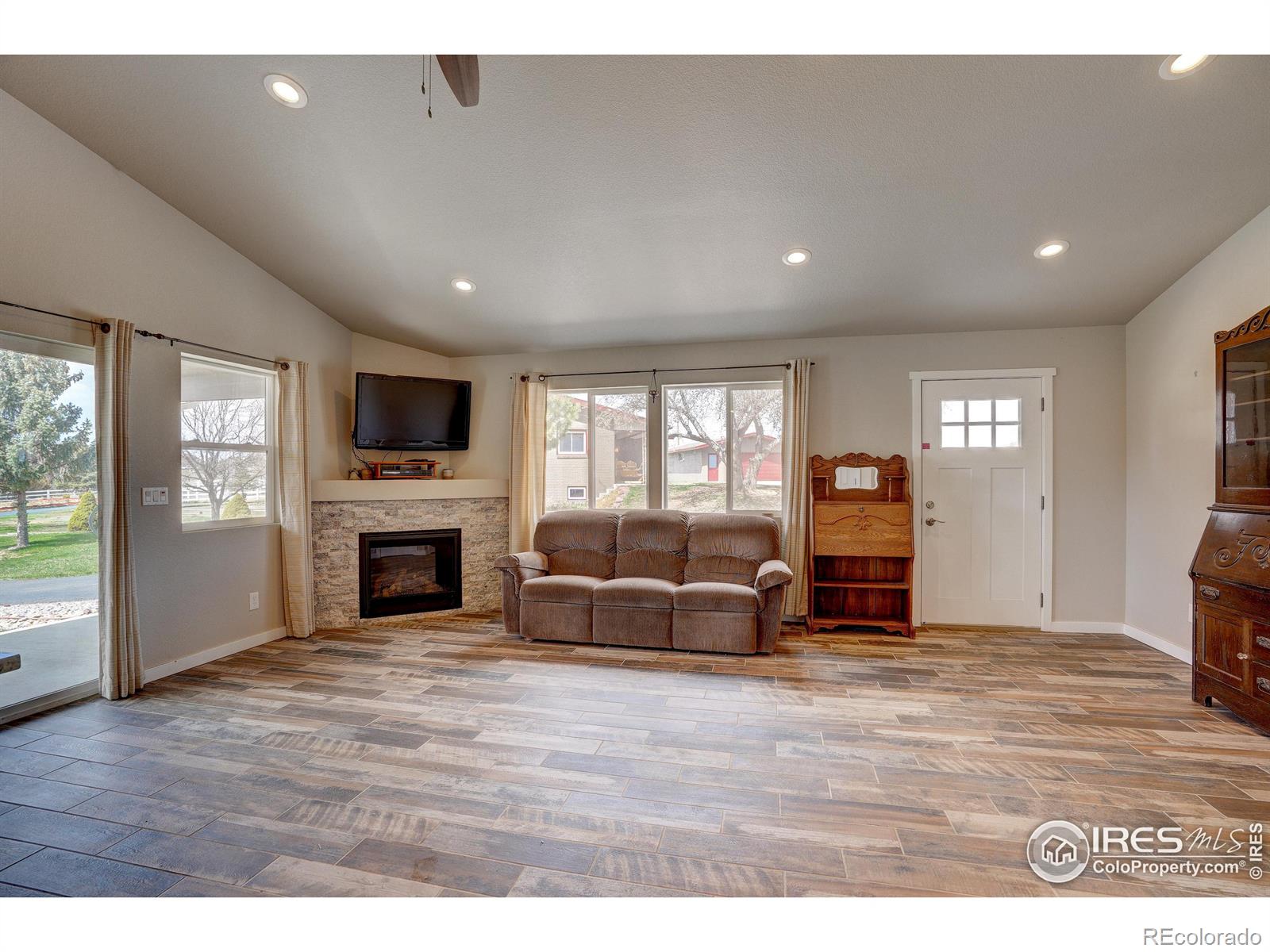 MLS Image #29 for 3380  county road 38 ,mead, Colorado