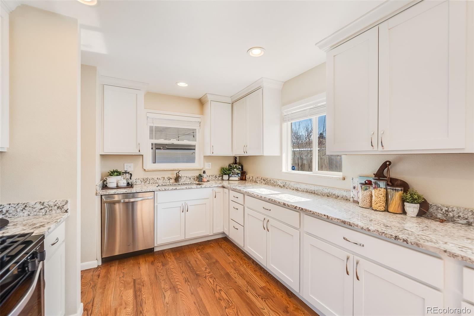 MLS Image #10 for 3180 s albion street,denver, Colorado