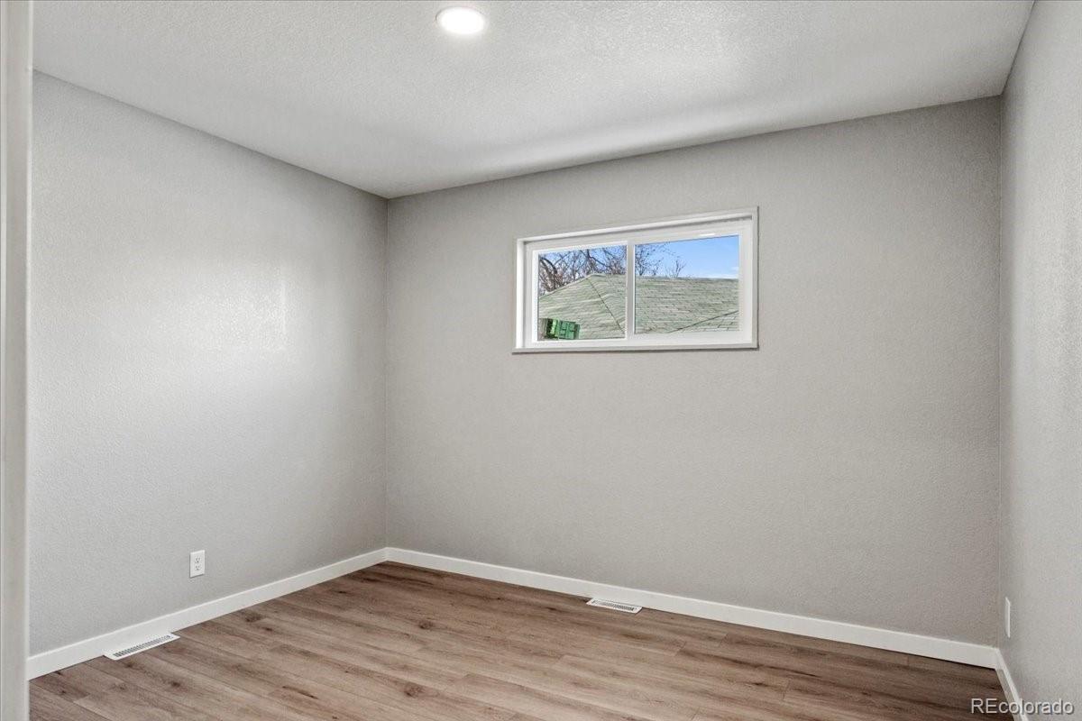 MLS Image #18 for 1601 s zuni street,denver, Colorado