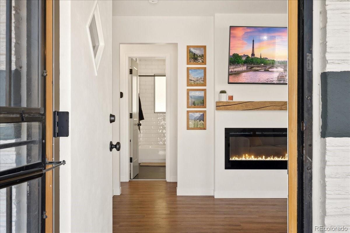 MLS Image #3 for 2930  oneida street,denver, Colorado