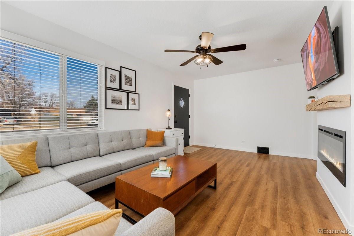 MLS Image #7 for 2930  oneida street,denver, Colorado