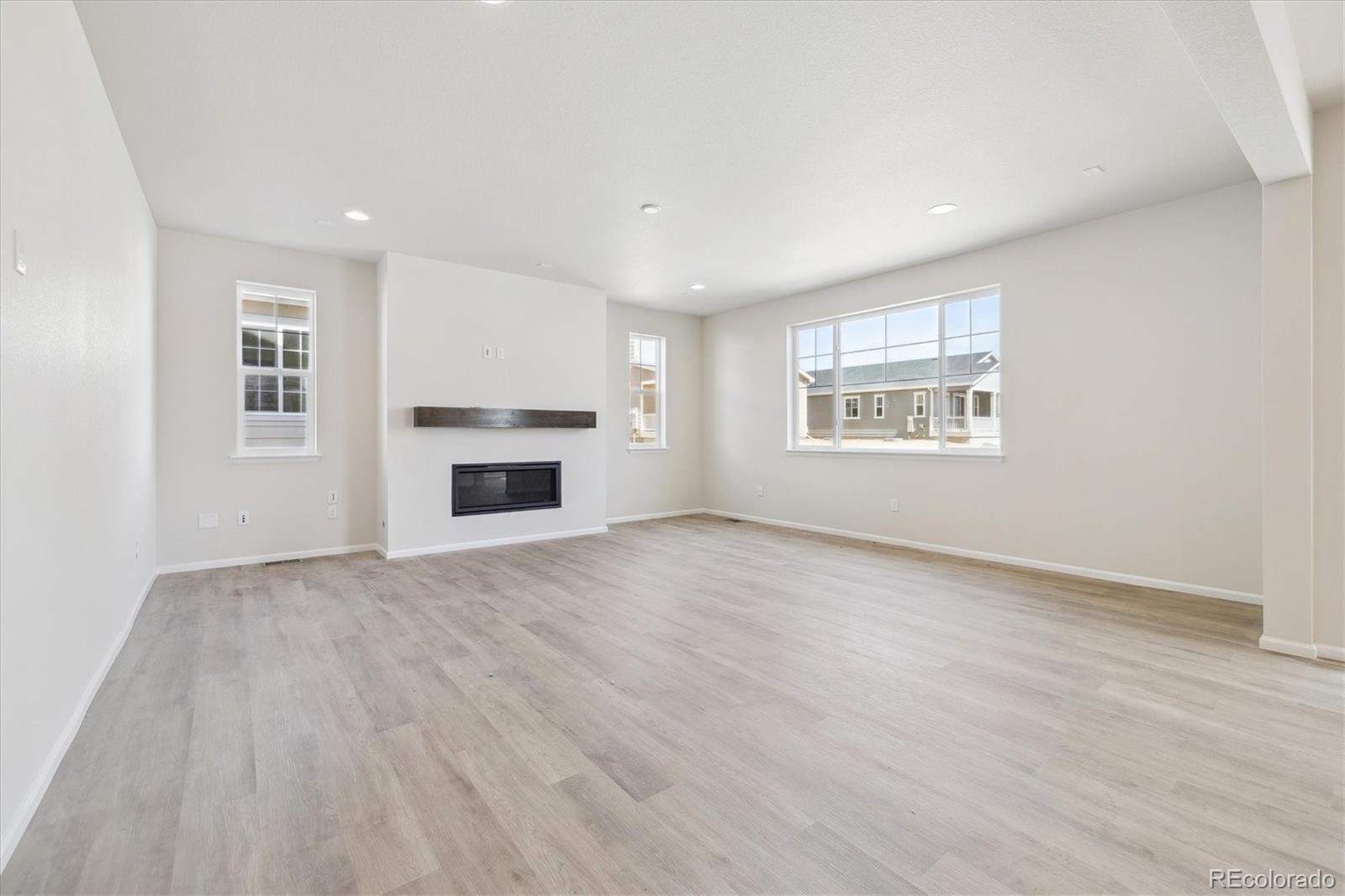 MLS Image #3 for 4046 n irvington street,aurora, Colorado