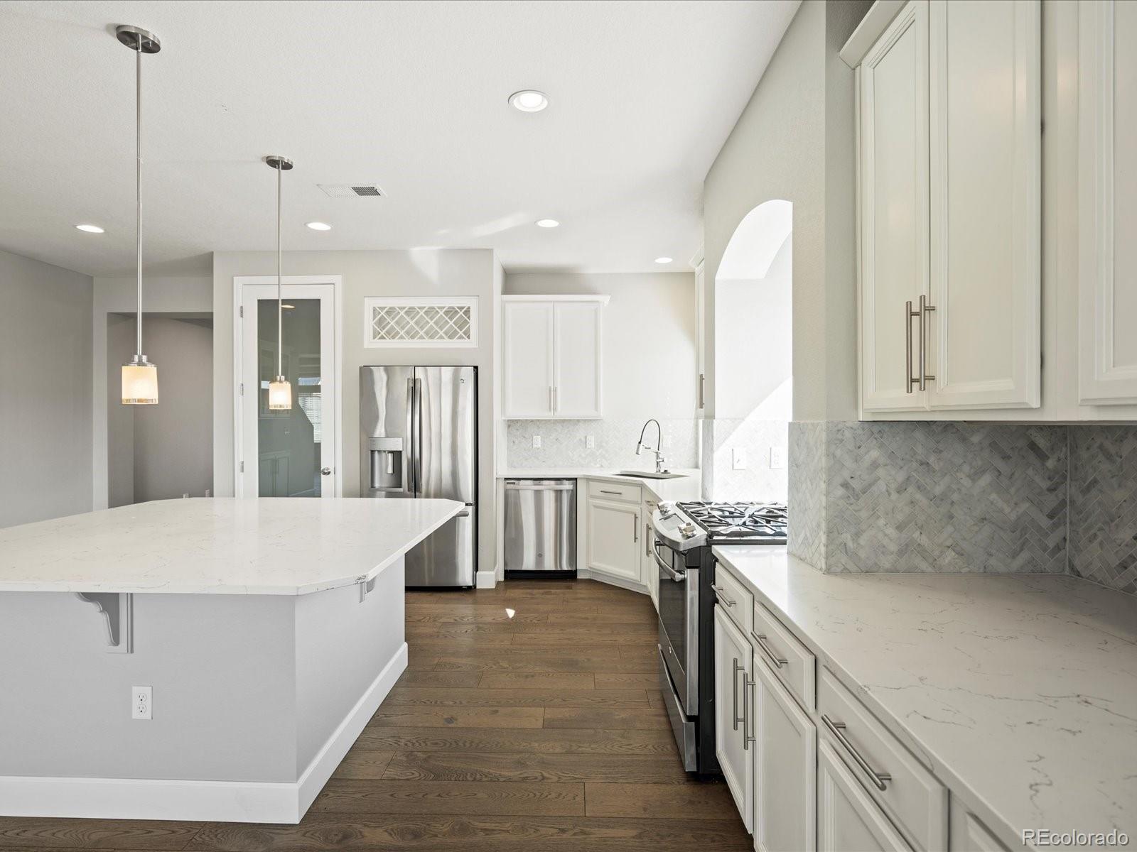 MLS Image #10 for 4837 s buchanan street,aurora, Colorado
