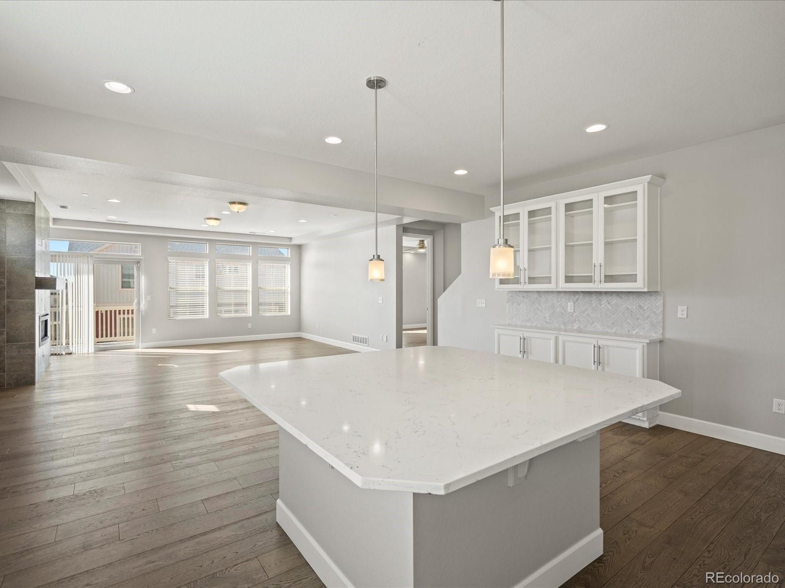 MLS Image #11 for 4837 s buchanan street,aurora, Colorado