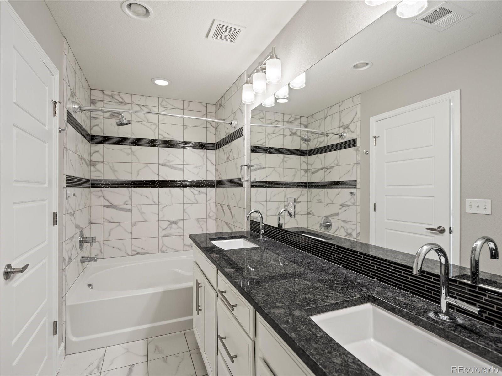 MLS Image #32 for 4837 s buchanan street,aurora, Colorado