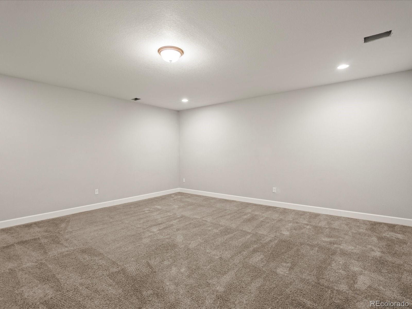 MLS Image #33 for 4837 s buchanan street,aurora, Colorado