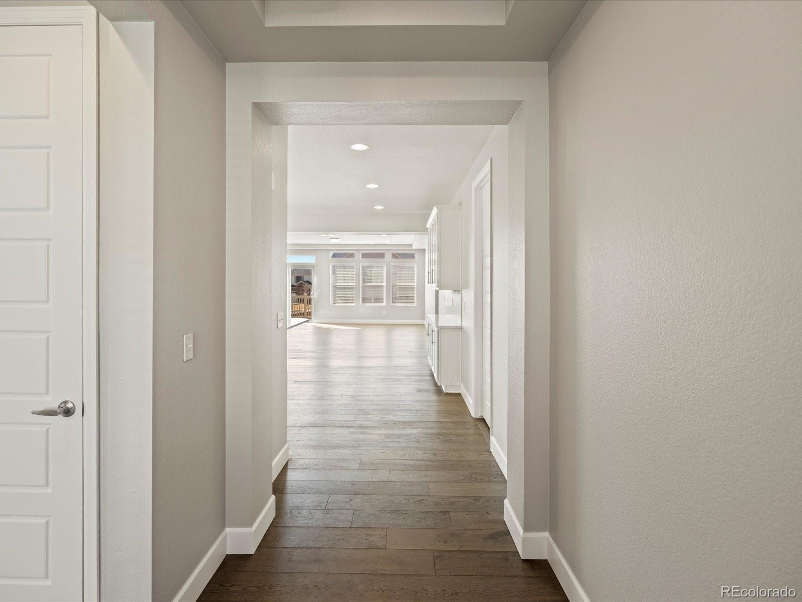 MLS Image #4 for 4837 s buchanan street,aurora, Colorado