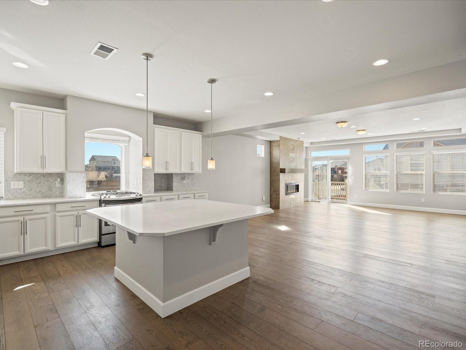MLS Image #8 for 4837 s buchanan street,aurora, Colorado