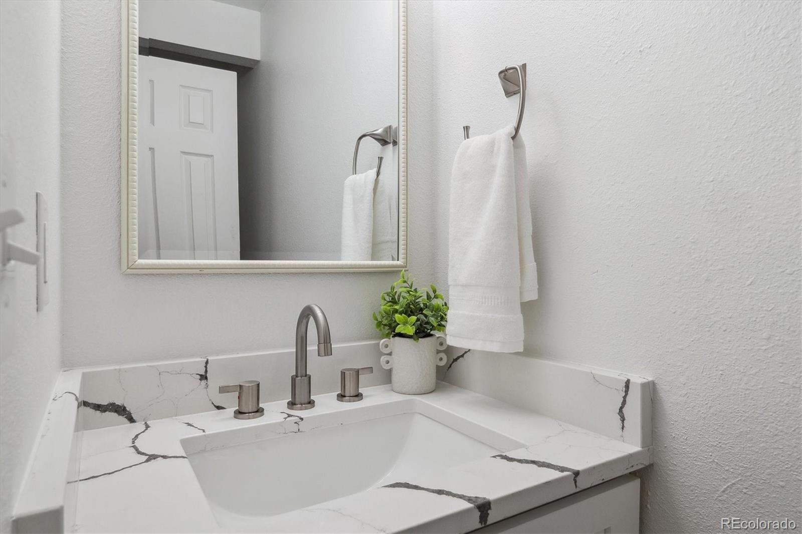 MLS Image #19 for 15123 e wesley avenue,aurora, Colorado