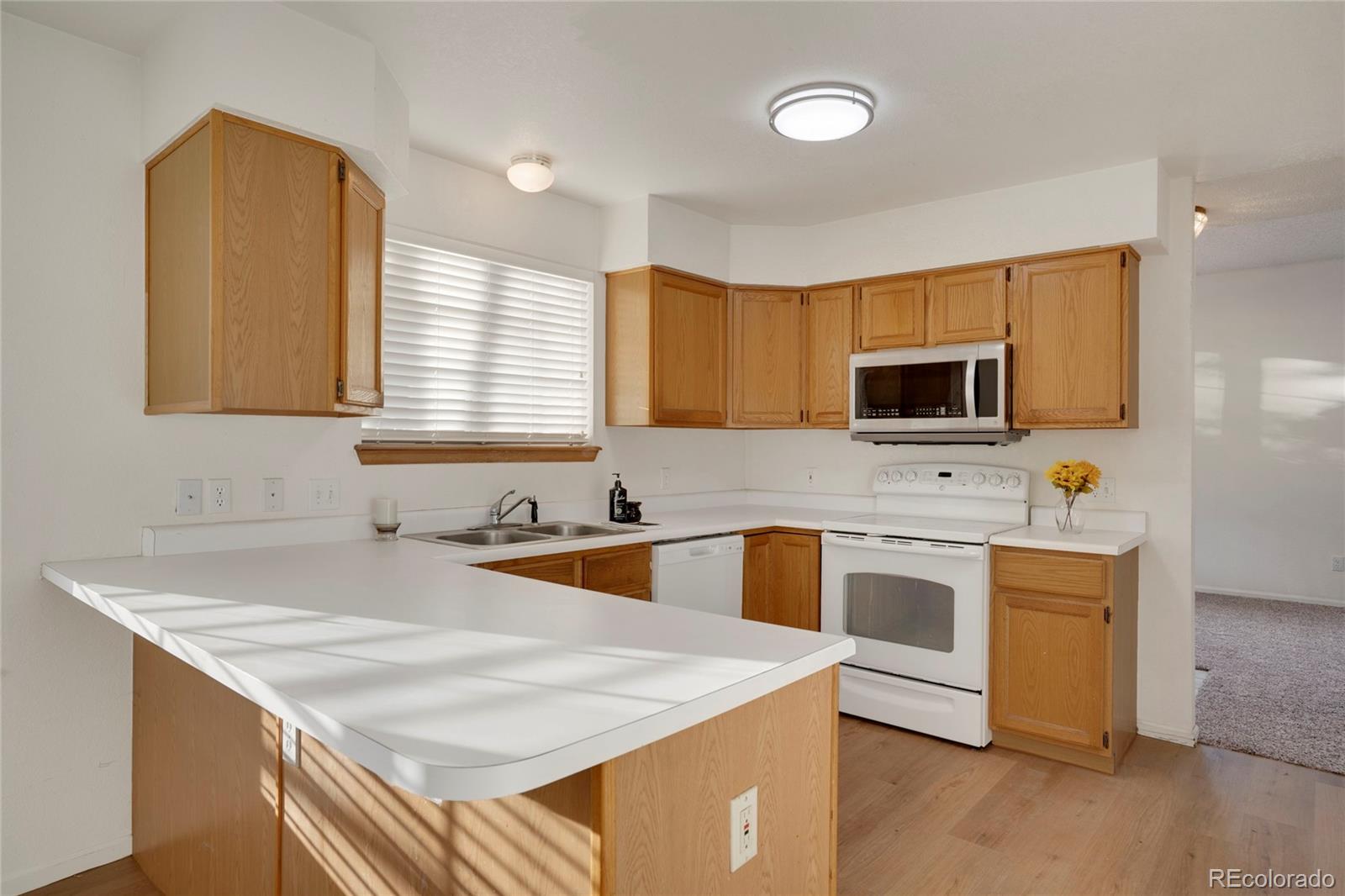 MLS Image #11 for 2062 s xenia way,denver, Colorado
