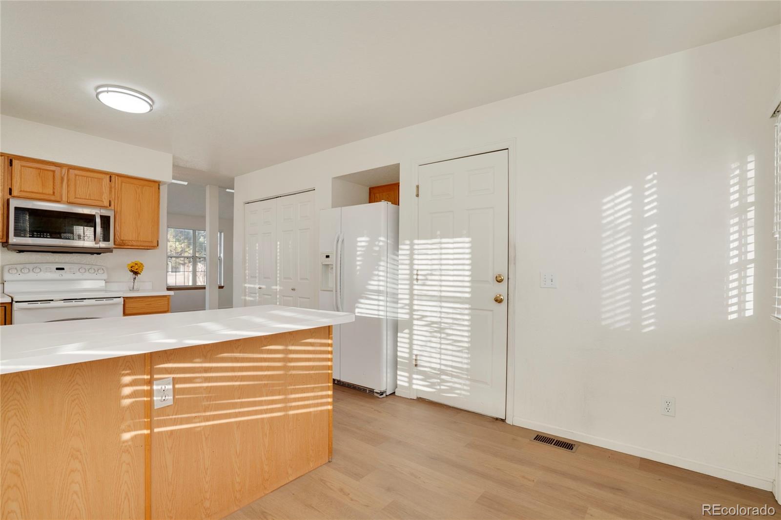 MLS Image #14 for 2062 s xenia way,denver, Colorado