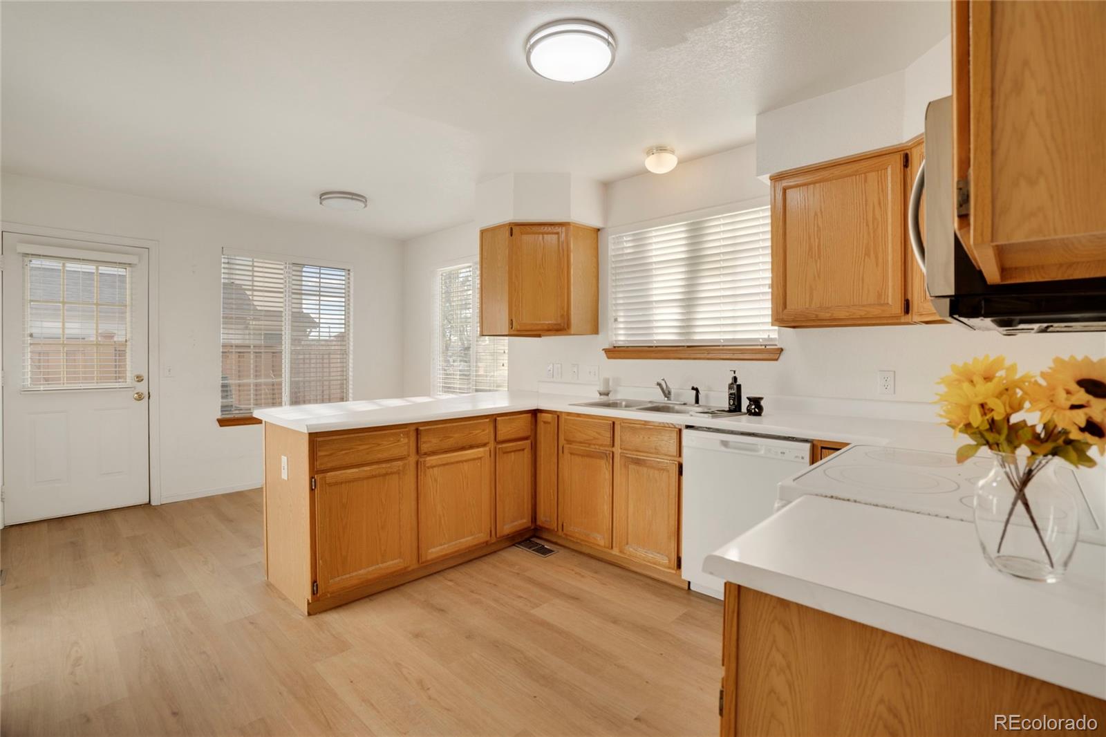 MLS Image #9 for 2062 s xenia way,denver, Colorado