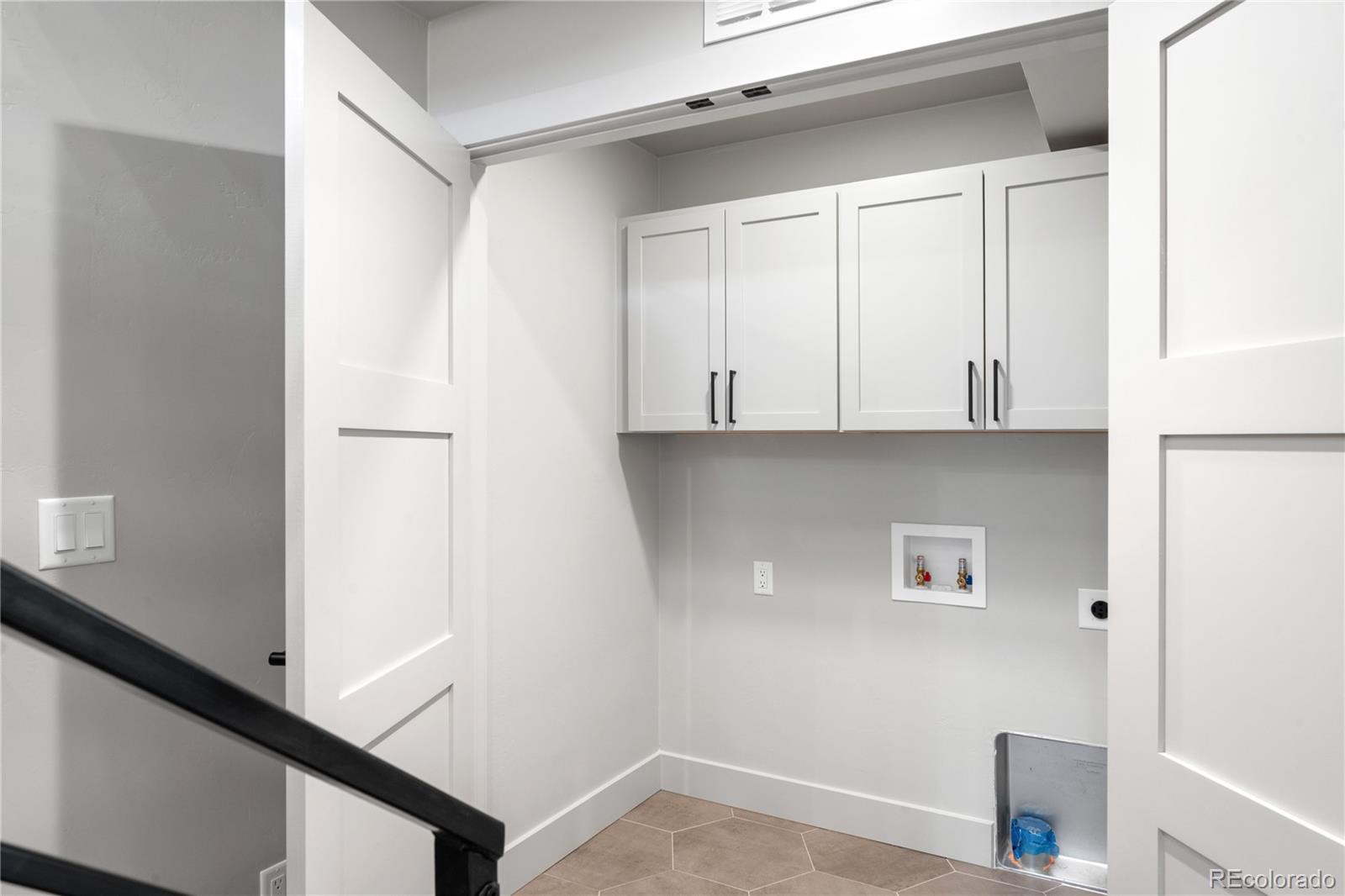 MLS Image #14 for 2520 s cherokee street,denver, Colorado