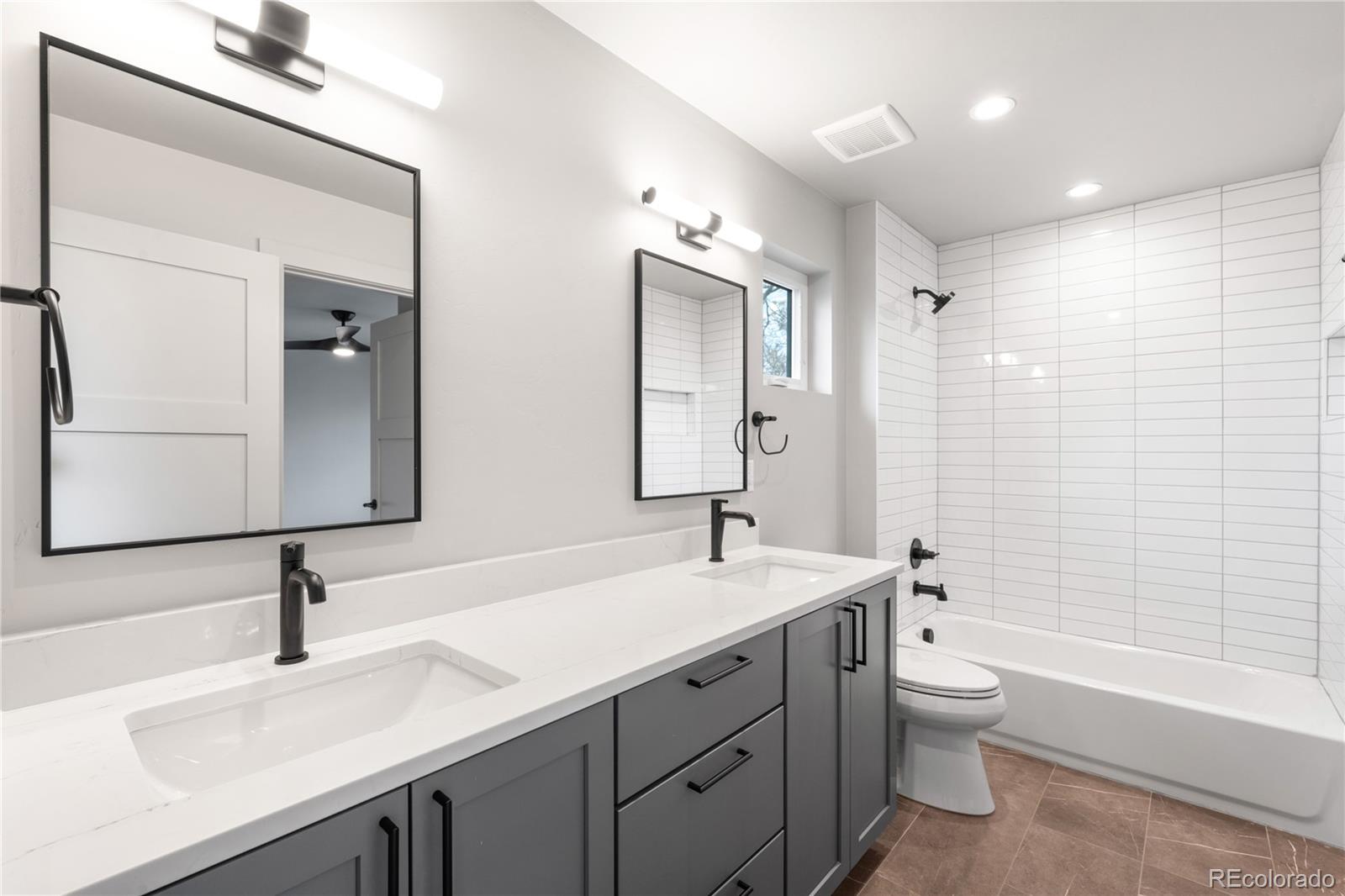 MLS Image #23 for 2520 s cherokee street,denver, Colorado