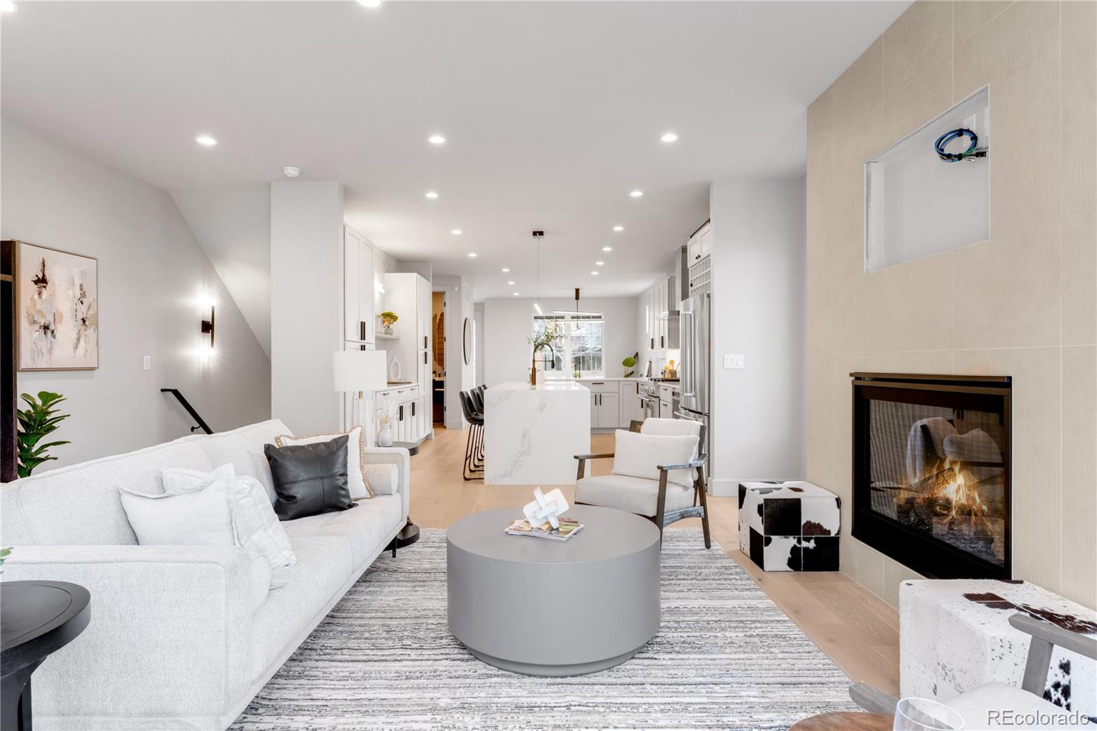 MLS Image #4 for 2520 s cherokee street,denver, Colorado