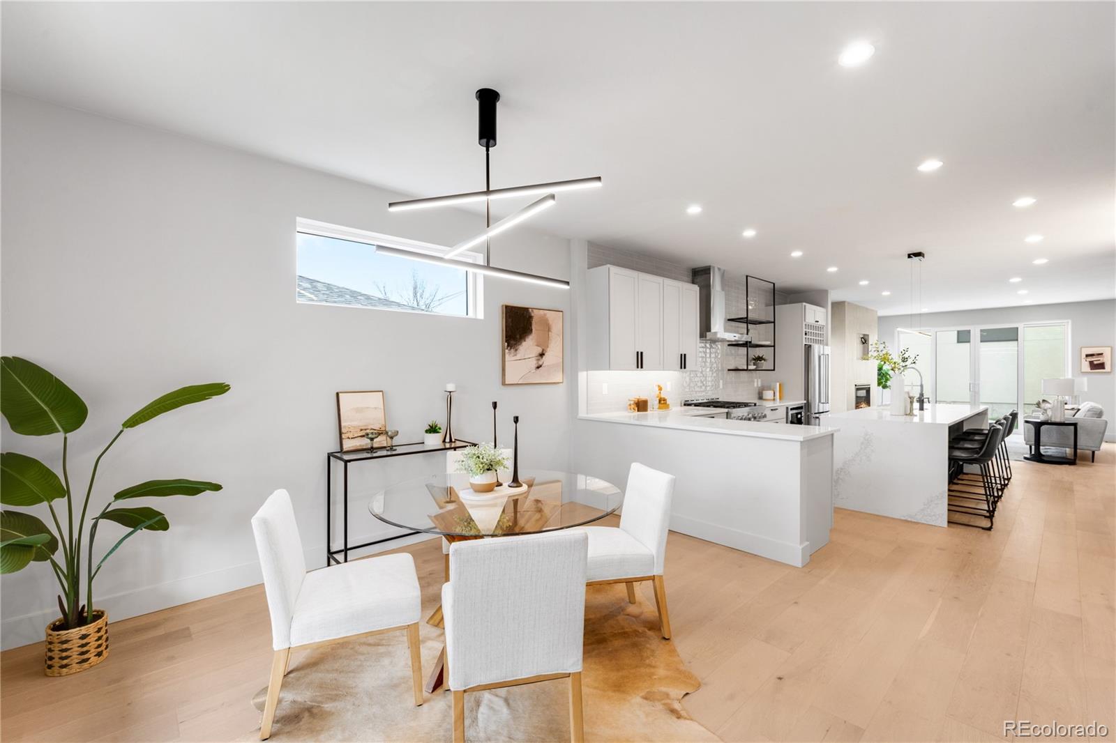 MLS Image #5 for 2520 s cherokee street,denver, Colorado