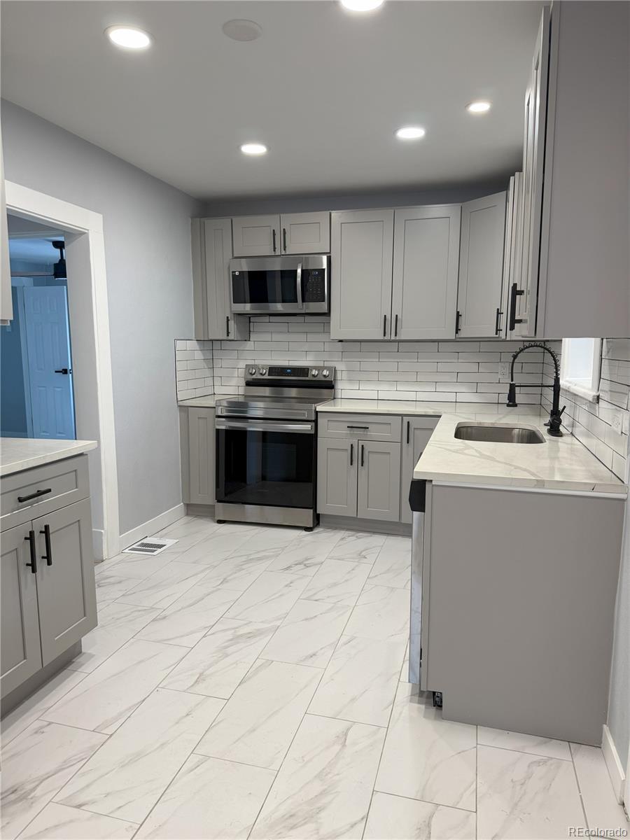 MLS Image #5 for 2619 s bannock street,denver, Colorado