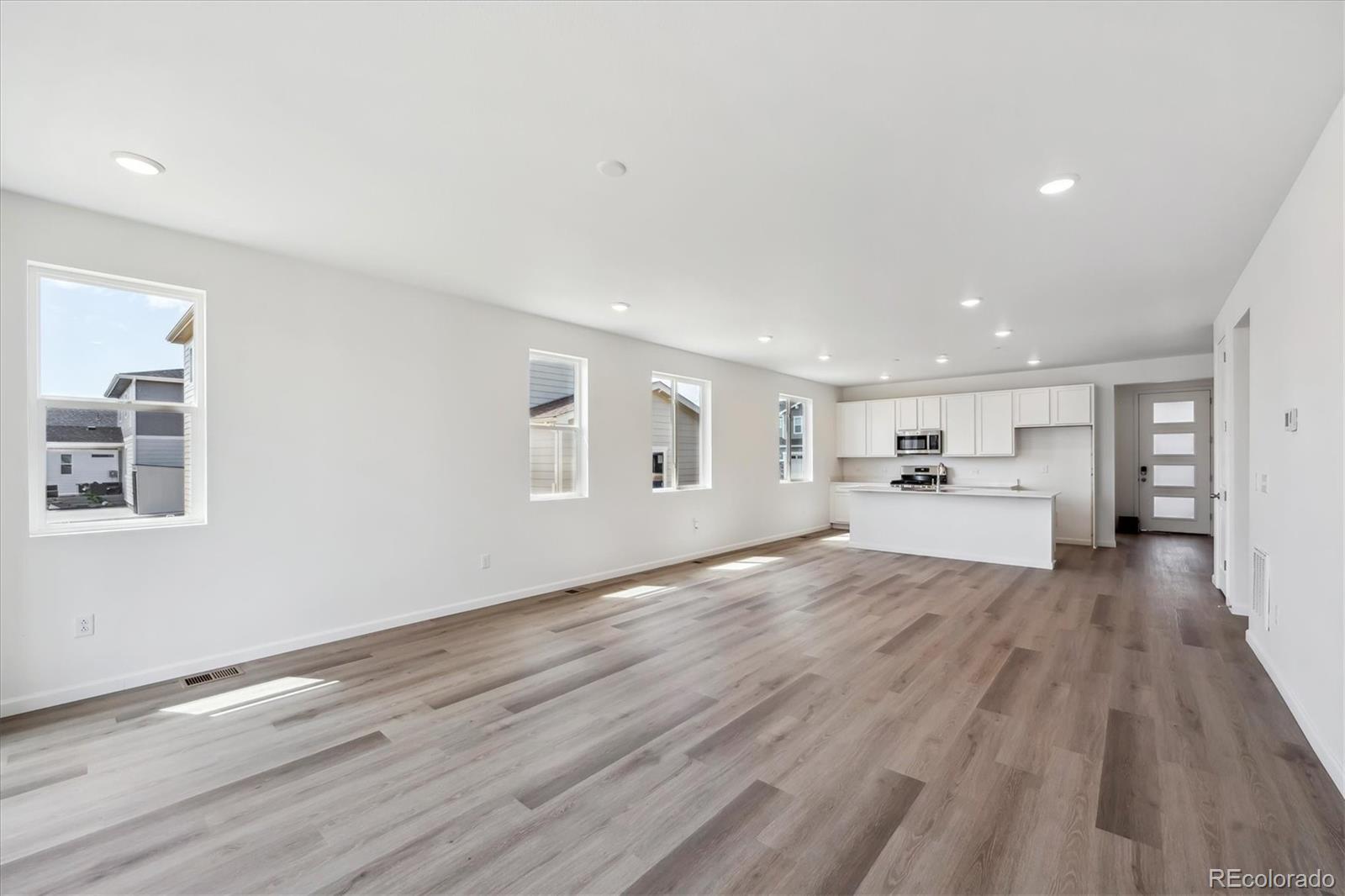 MLS Image #11 for 6974 e 126th drive,thornton, Colorado