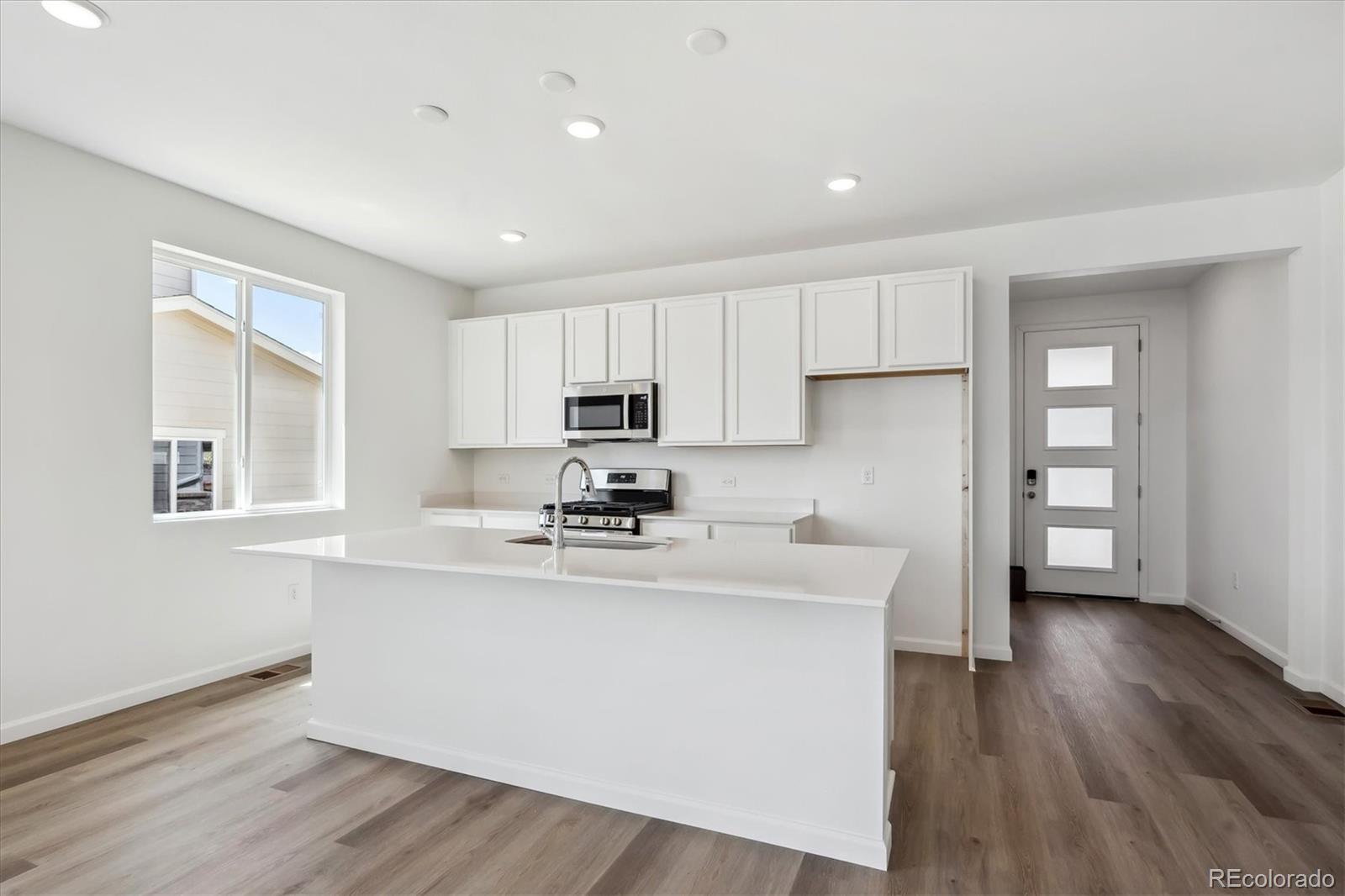 MLS Image #3 for 6974 e 126th drive,thornton, Colorado