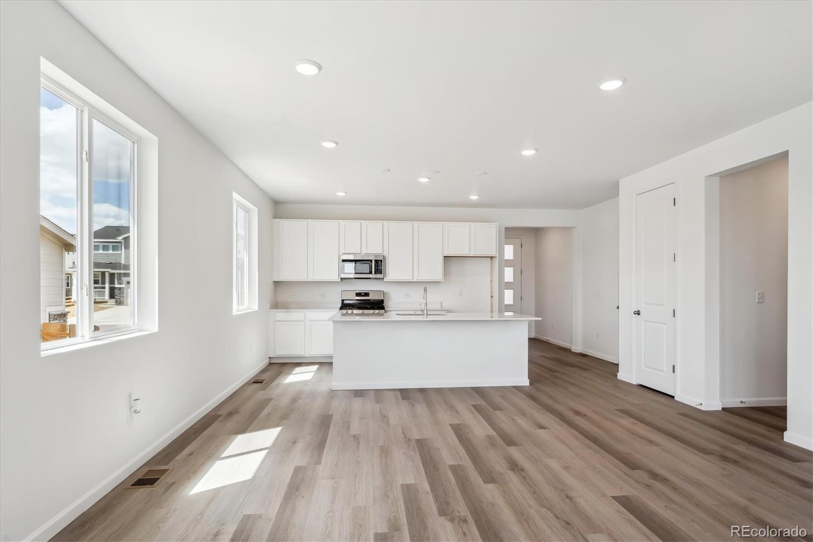 MLS Image #6 for 6974 e 126th drive,thornton, Colorado