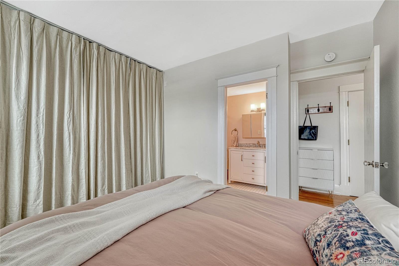 MLS Image #7 for 1100 n marion street,denver, Colorado