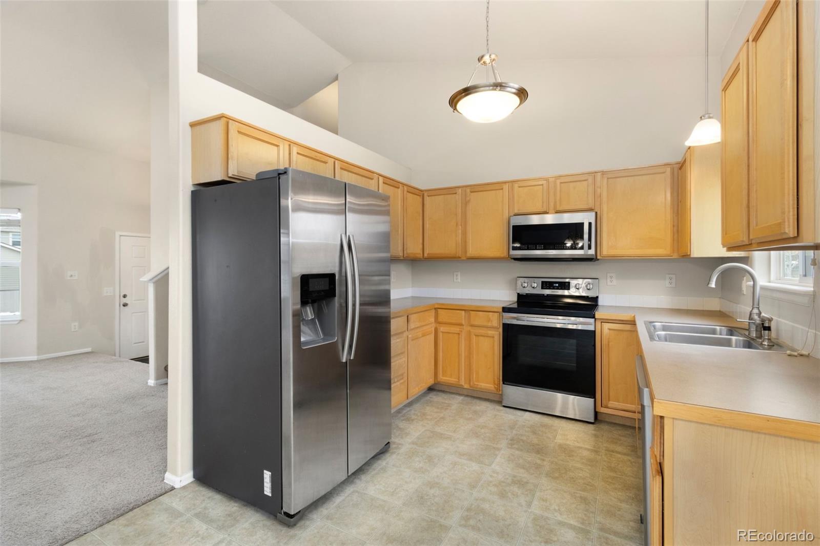 MLS Image #11 for 9073  flaming arrow avenue,wellington, Colorado