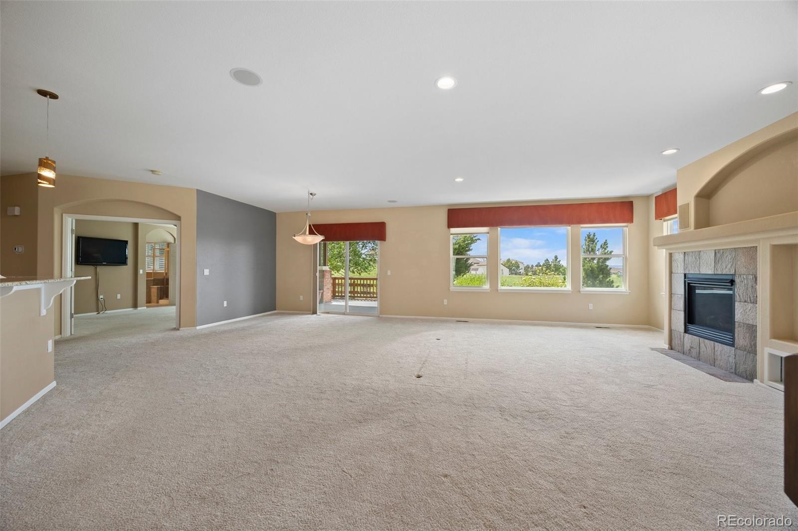 MLS Image #8 for 21780 e heritage parkway,aurora, Colorado