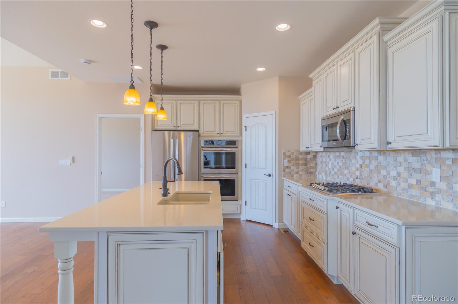 MLS Image #8 for 1474  promontory bluff view,colorado springs, Colorado
