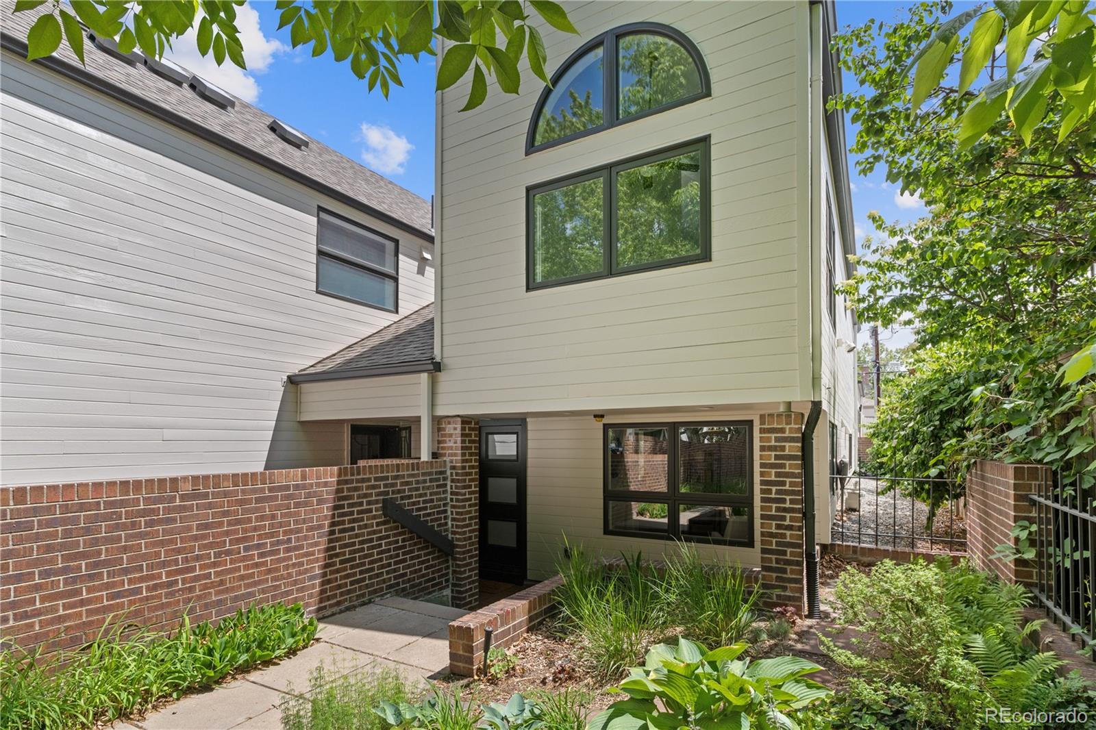 CMA Image for 9099 e harvard avenue,Denver, Colorado