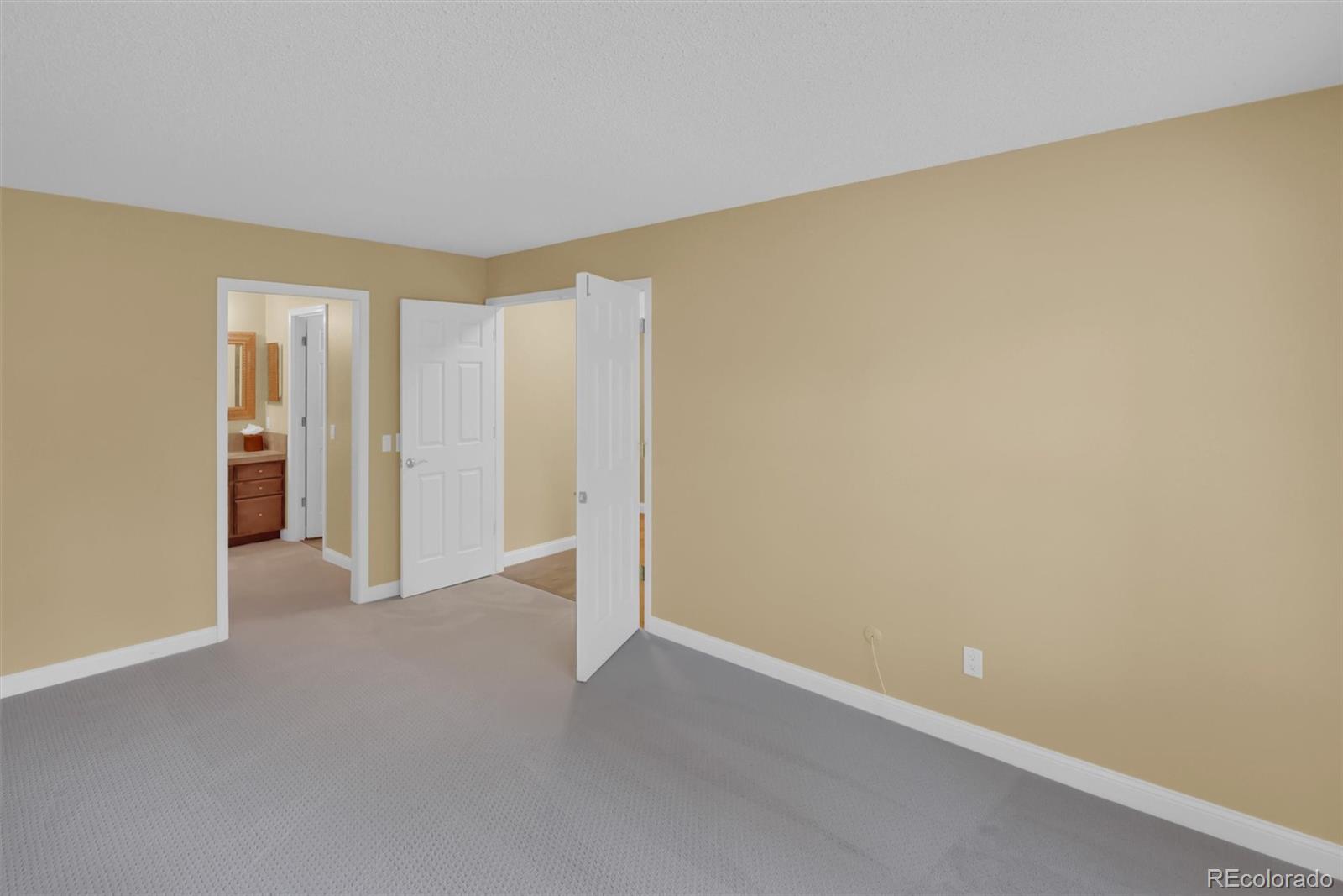 MLS Image #13 for 6417 s florence way,englewood, Colorado